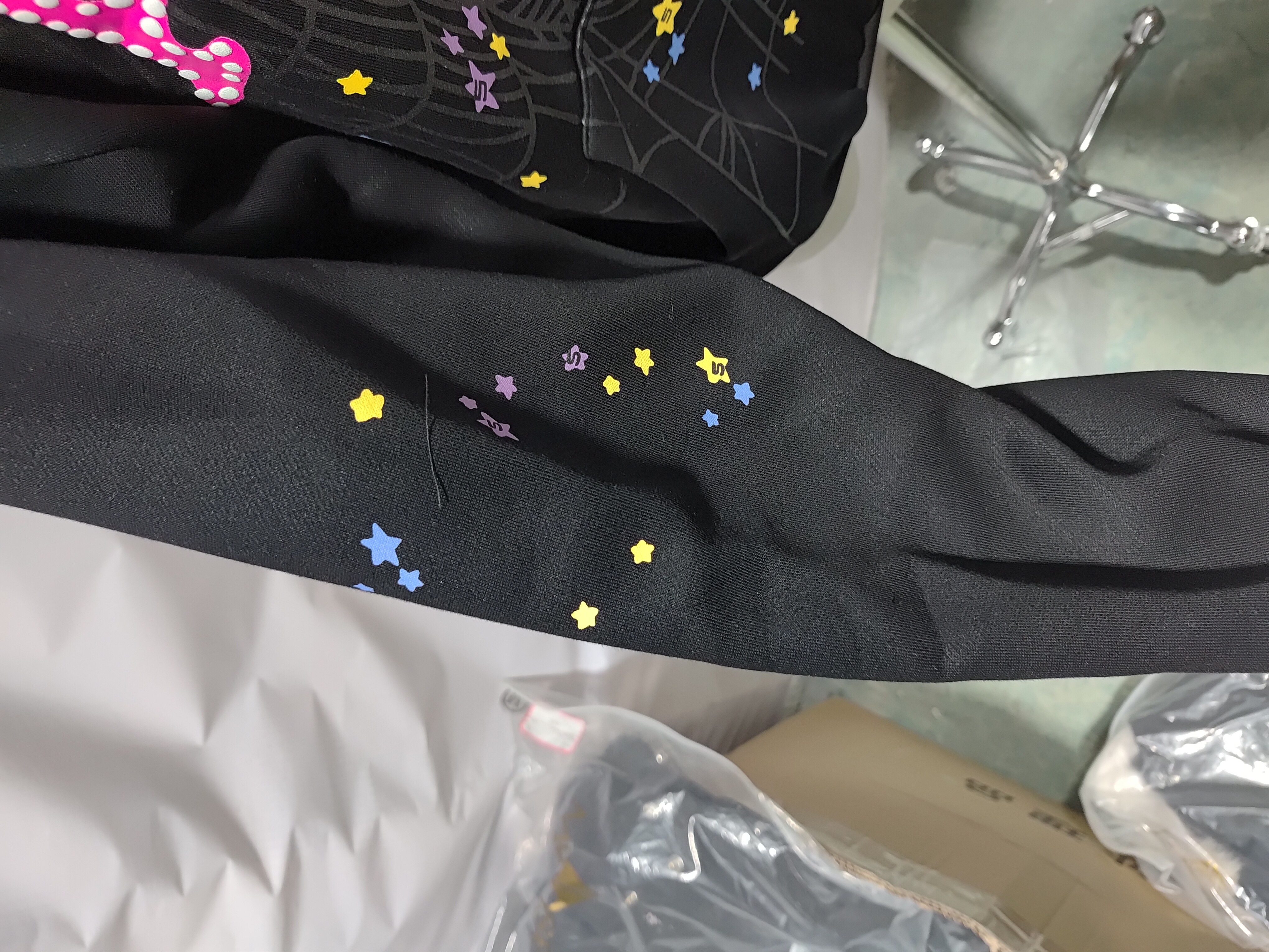 Sp5der P*NK Hoodie Black YZ EG912 review Stockxkicks 03