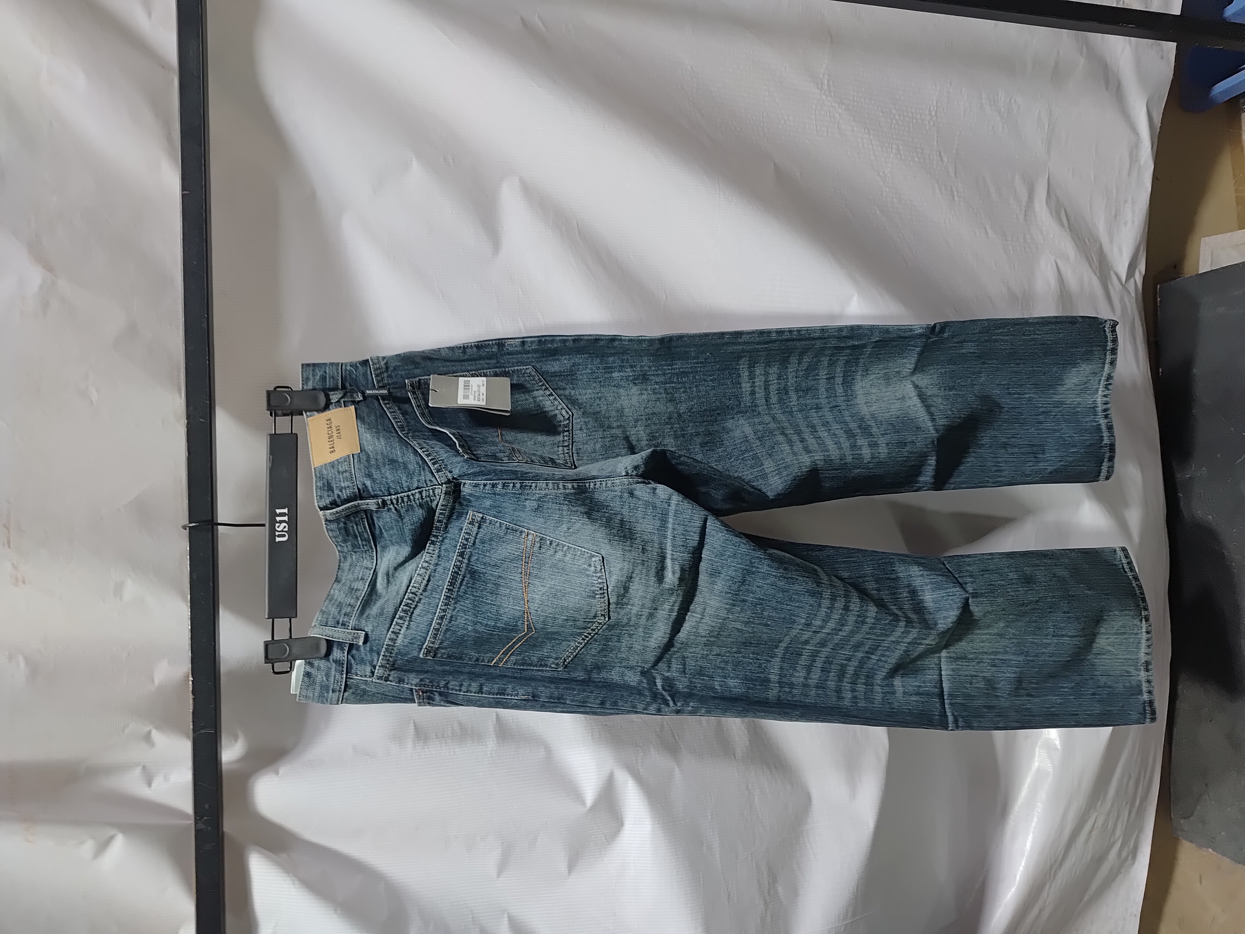 Balenciaga Side Lettering Embroidery Dark Jeans review Stockxkicks 03