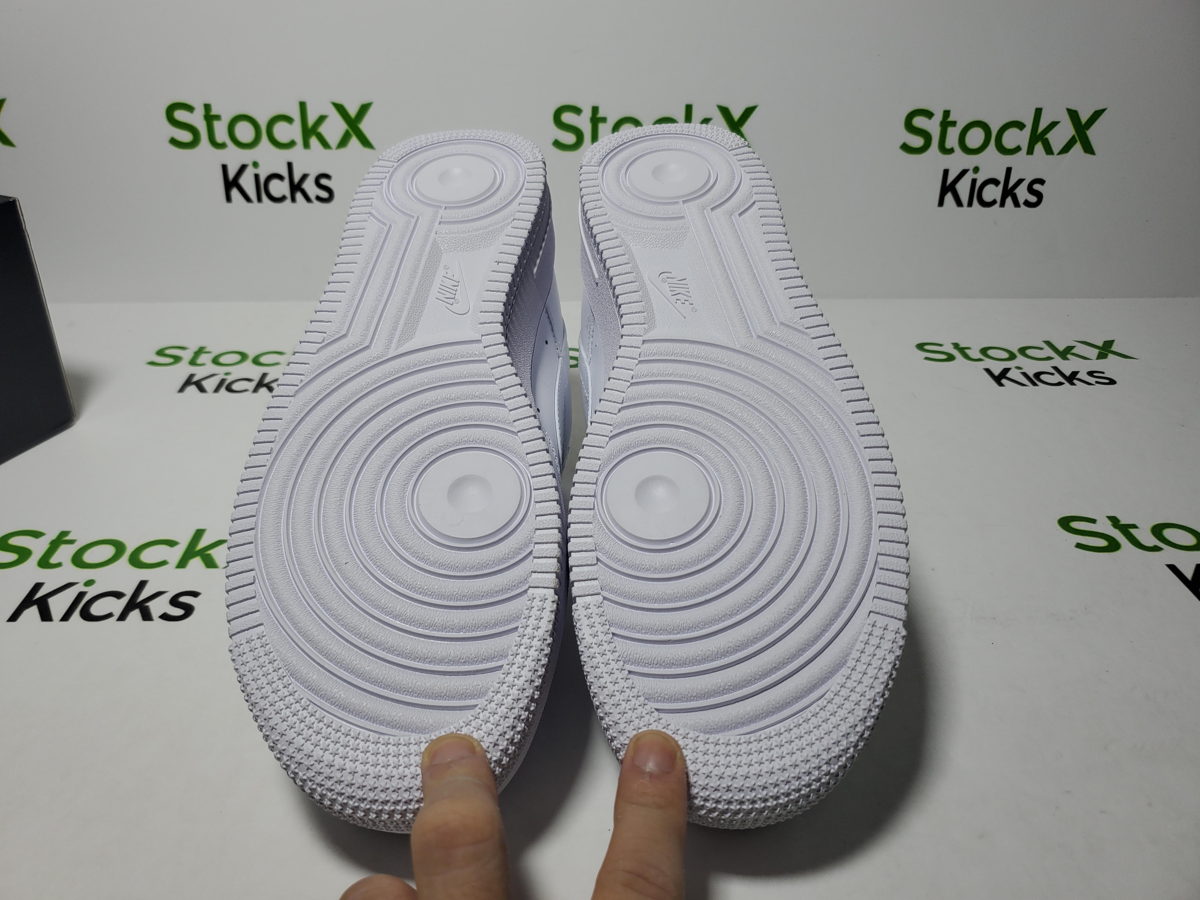 LJR Batch Supreme x Air Force 1 Low White CU9225-100 review Stockxkicks 05