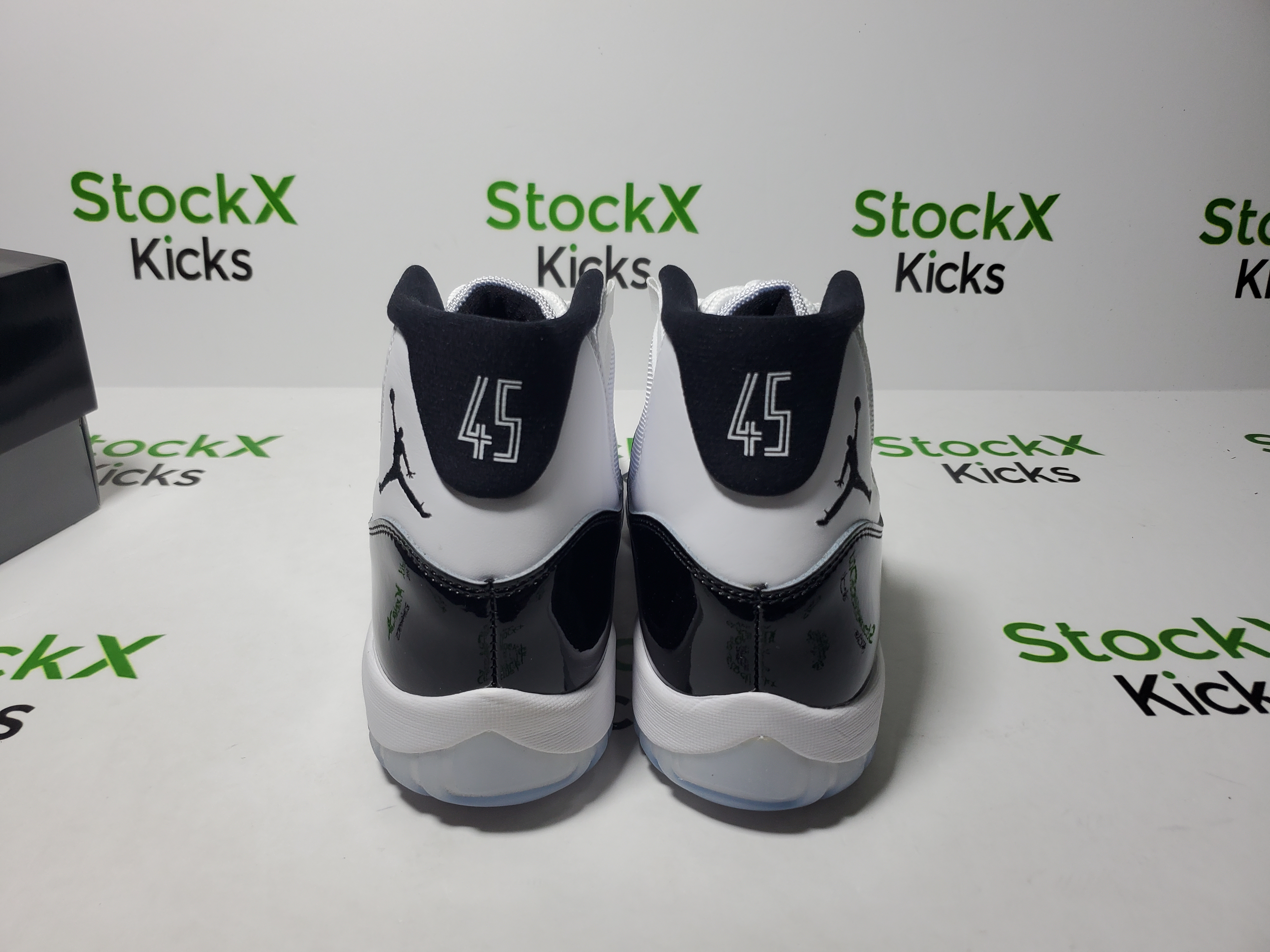 LJR Batch Air Jordan 11 Retro Concord (2018) 378037-100 review Stockxkicks 03