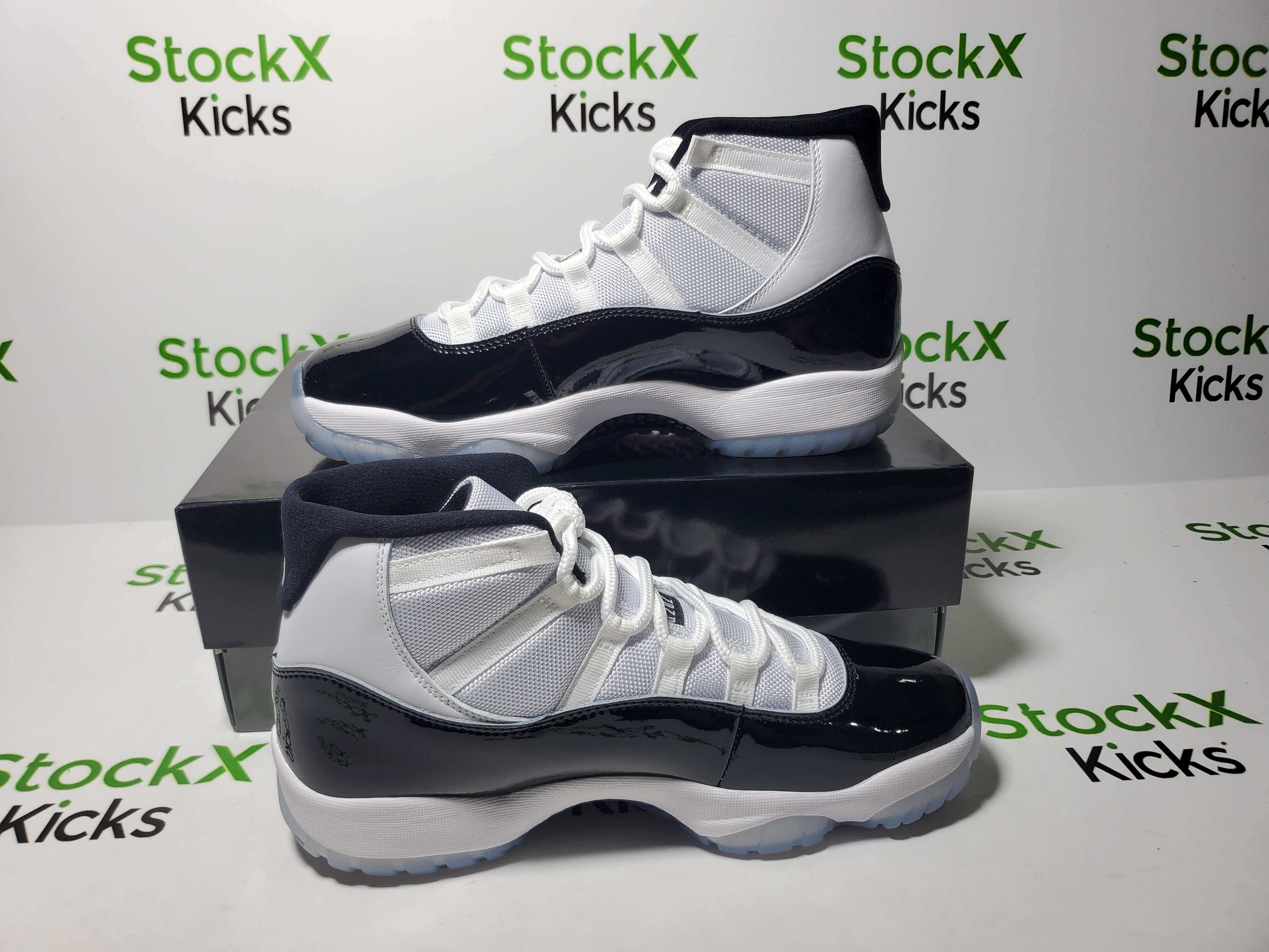 LJR Batch Air Jordan 11 Retro Concord (2018) 378037-100 review Stockxkicks 02