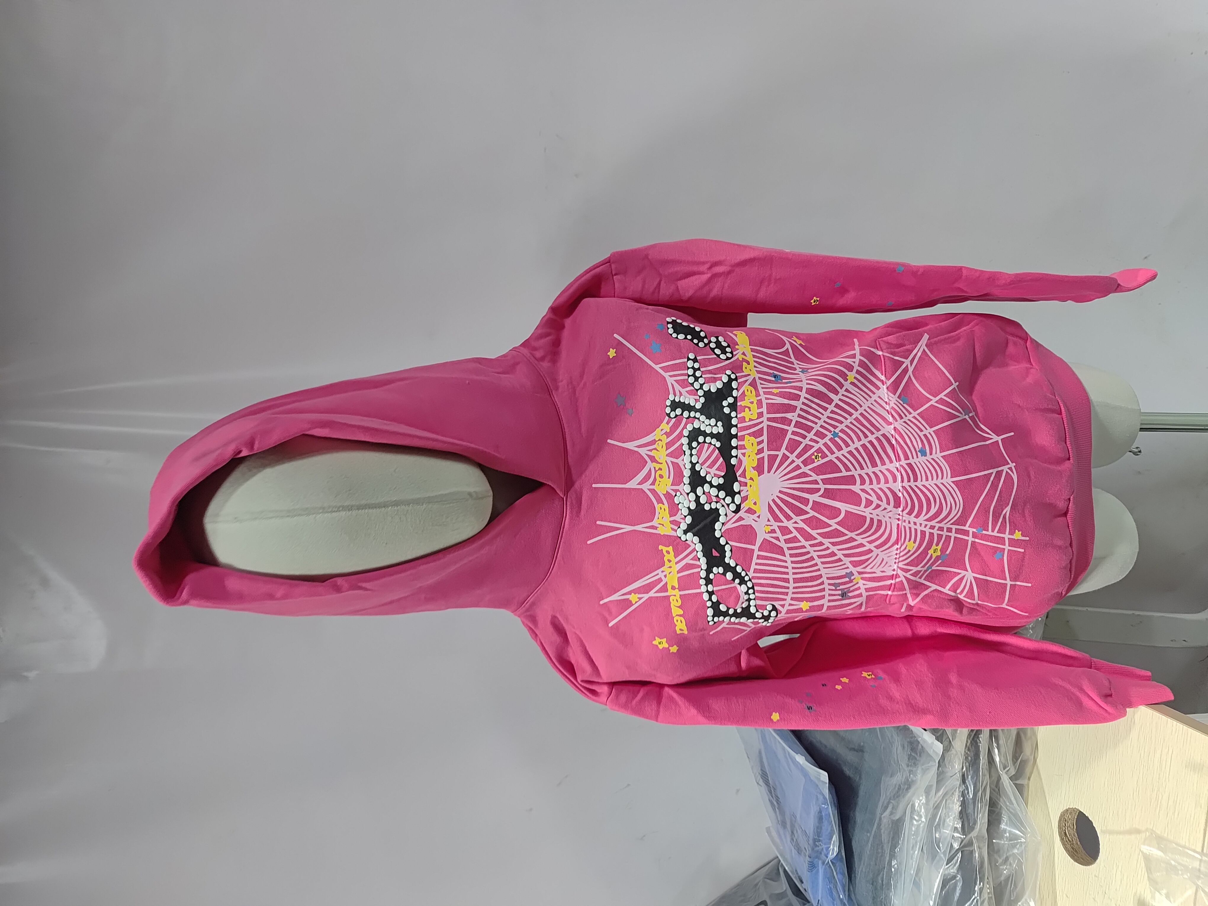 Sp5der P*NK Hoodie Pink YZ EG912 review Stockxkicks 01