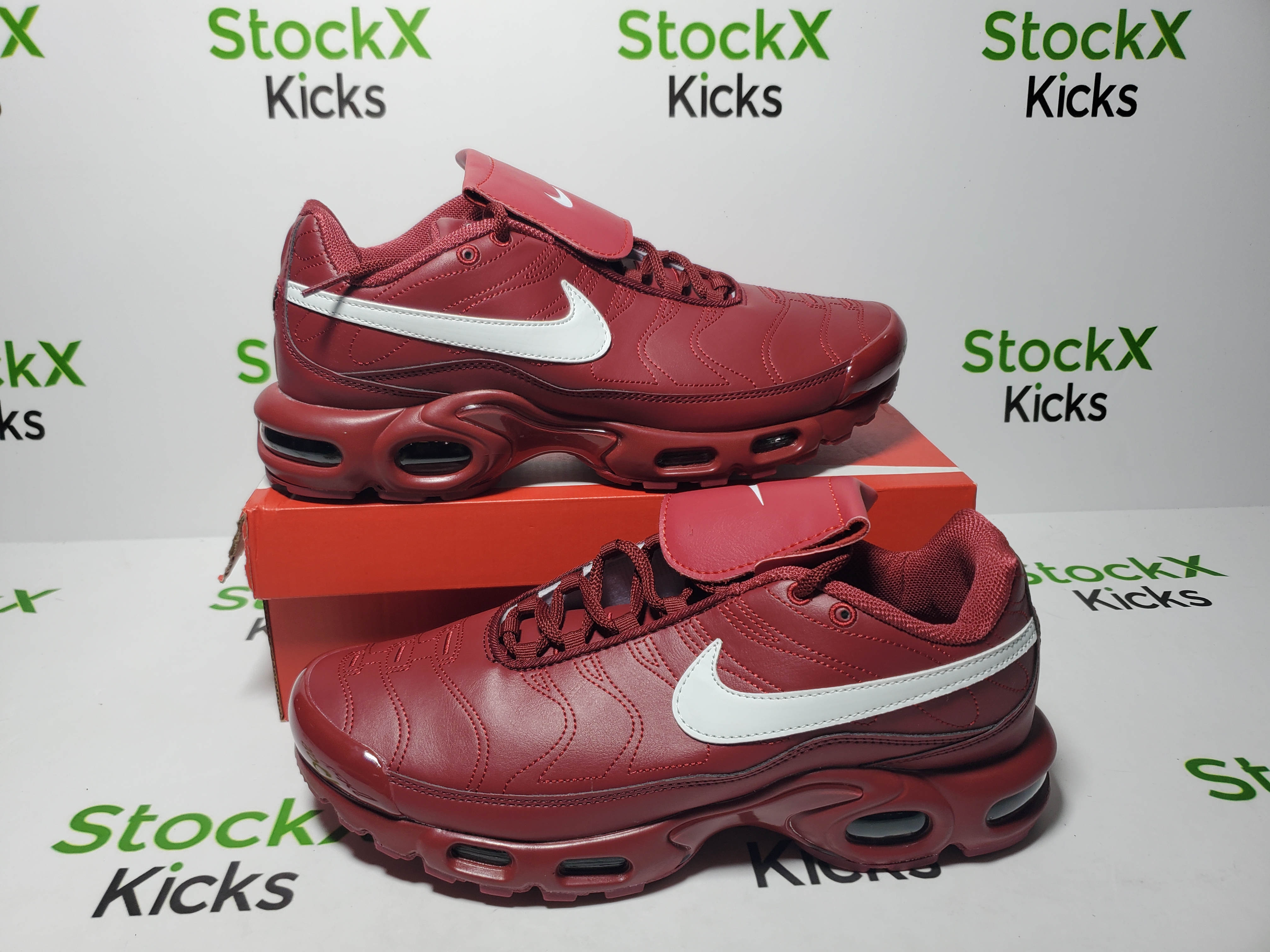 PK God Batch Air Max Plus TNPO Team Red and Sail HM5654-600 review Stockxkicks 02