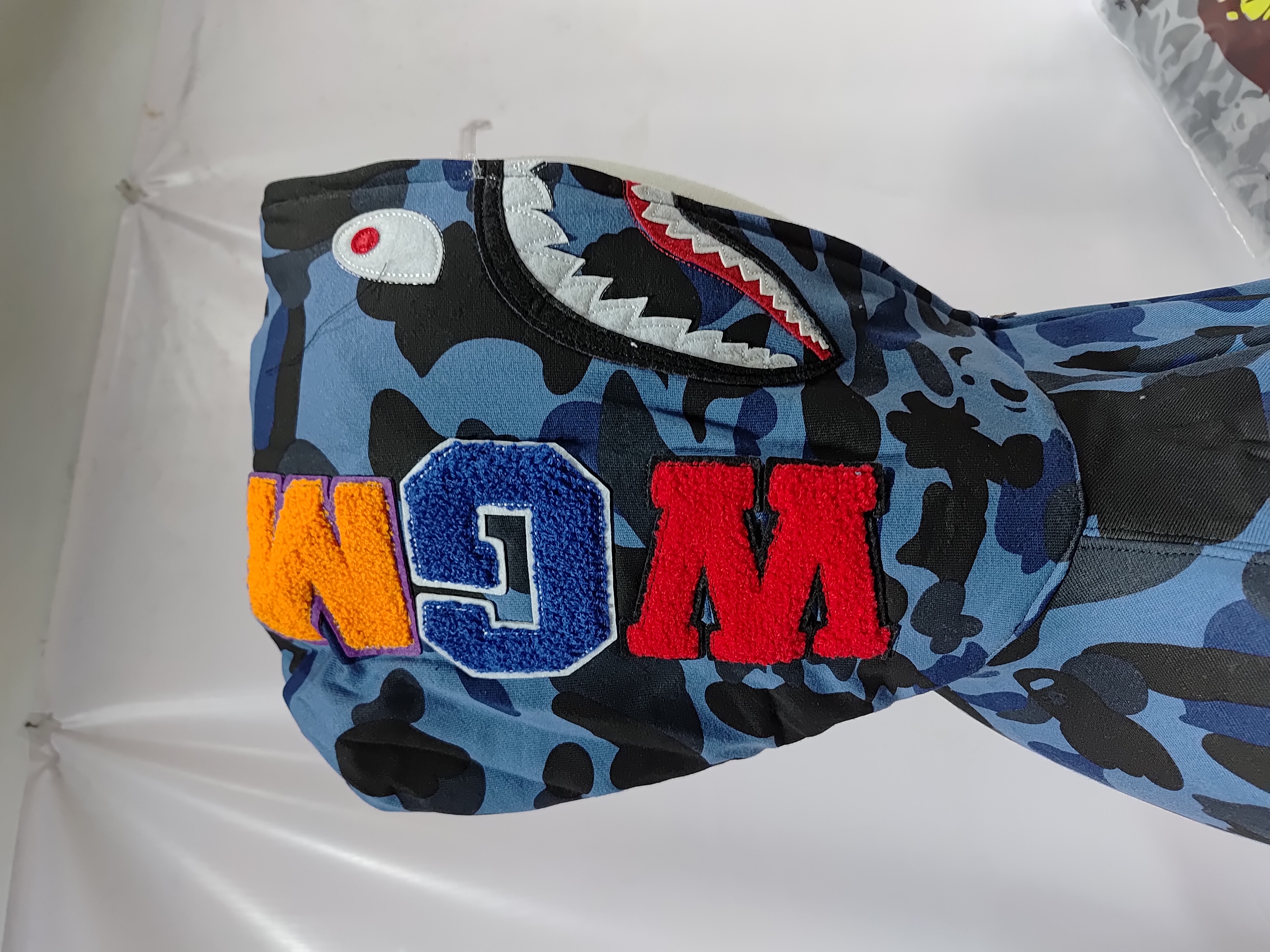 BAPE COLOR CAMO SHARK ZIP HOODIE NAVY 4580793329572 review Stockxkicks 02