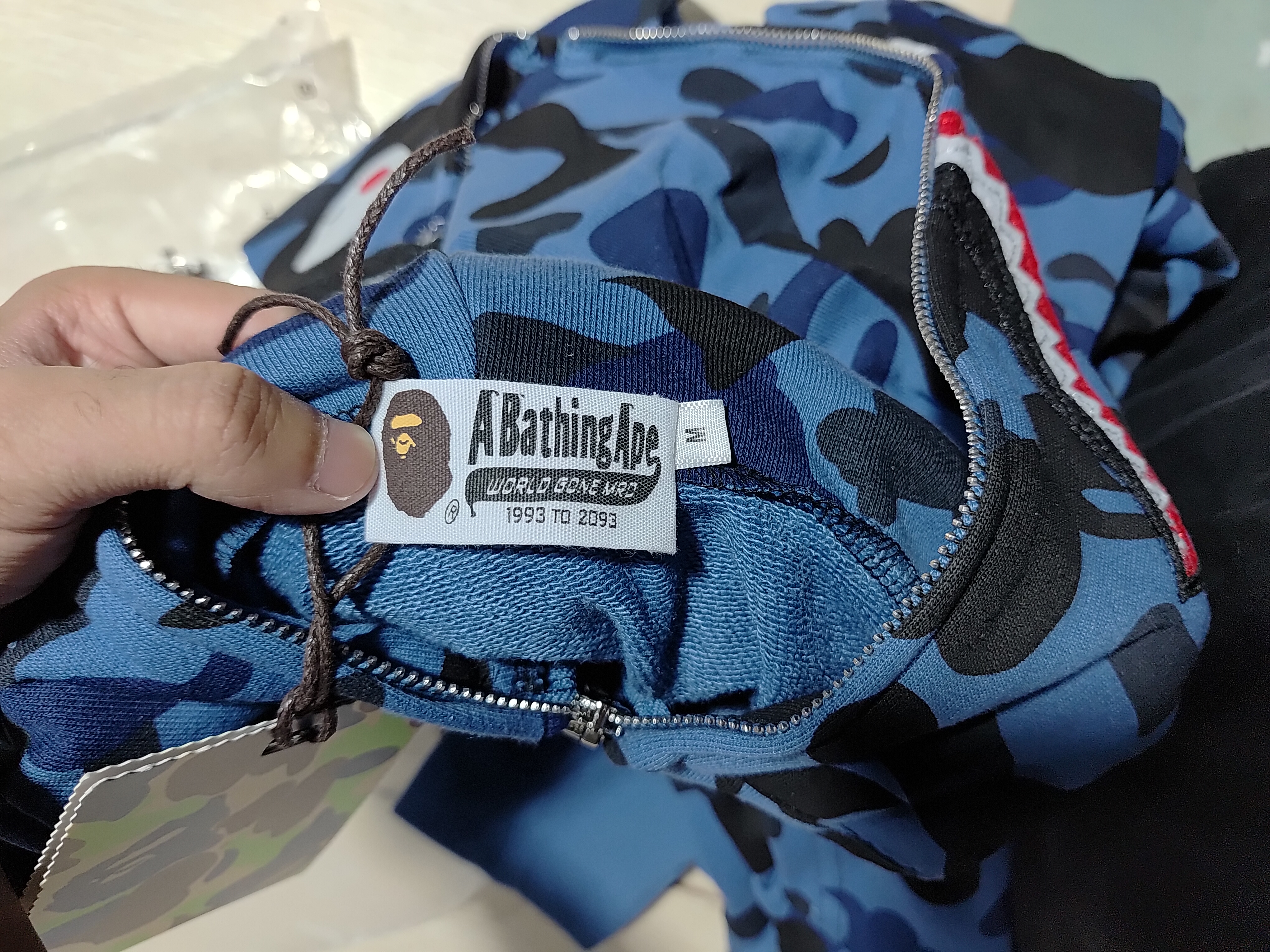 BAPE COLOR CAMO SHARK ZIP HOODIE NAVY 4580793329572 review Stockxkicks 00