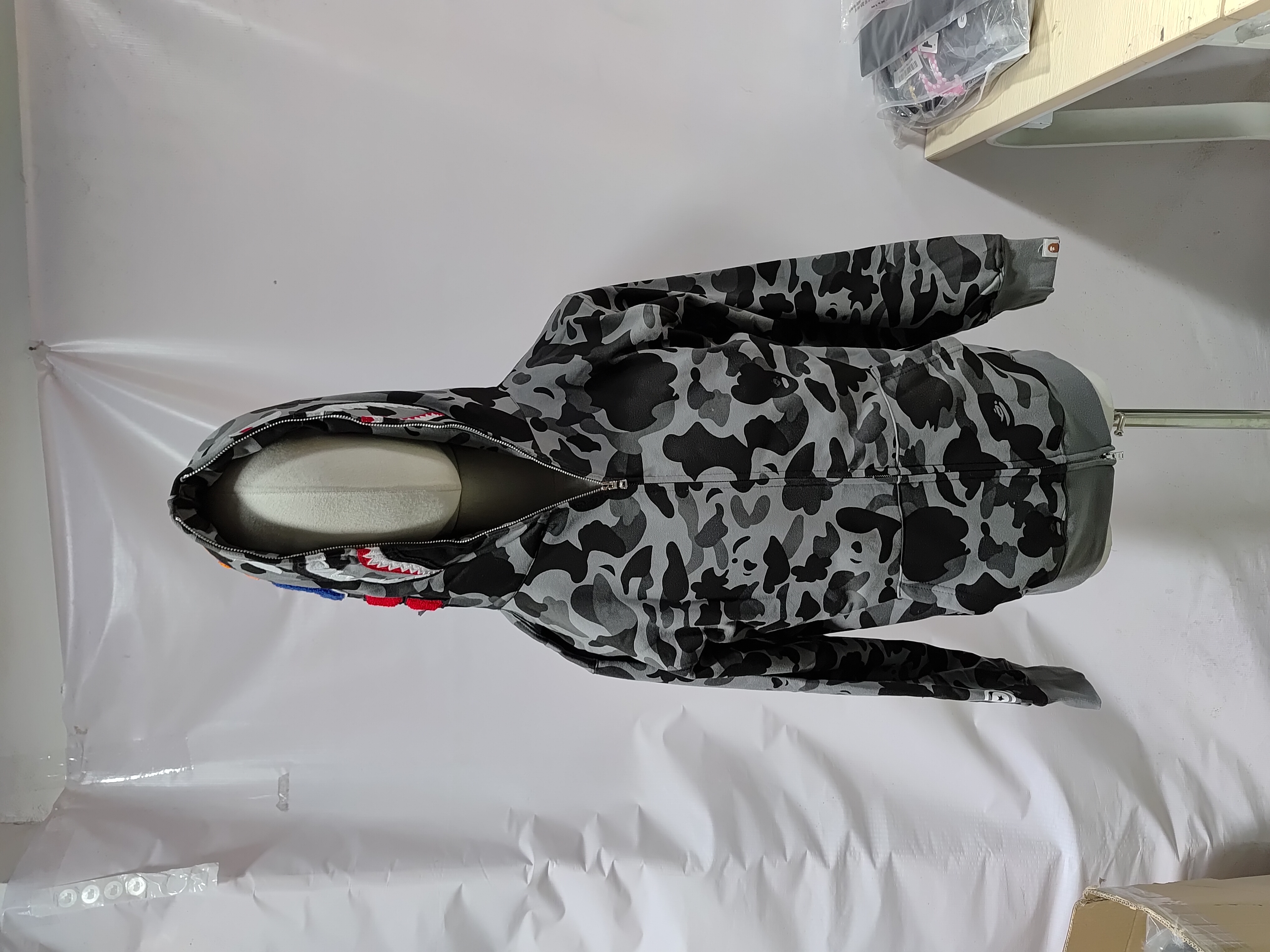 BAPE Color Camo Shark Zip Hoodie Black 4580793319054 review Stockxkicks 01