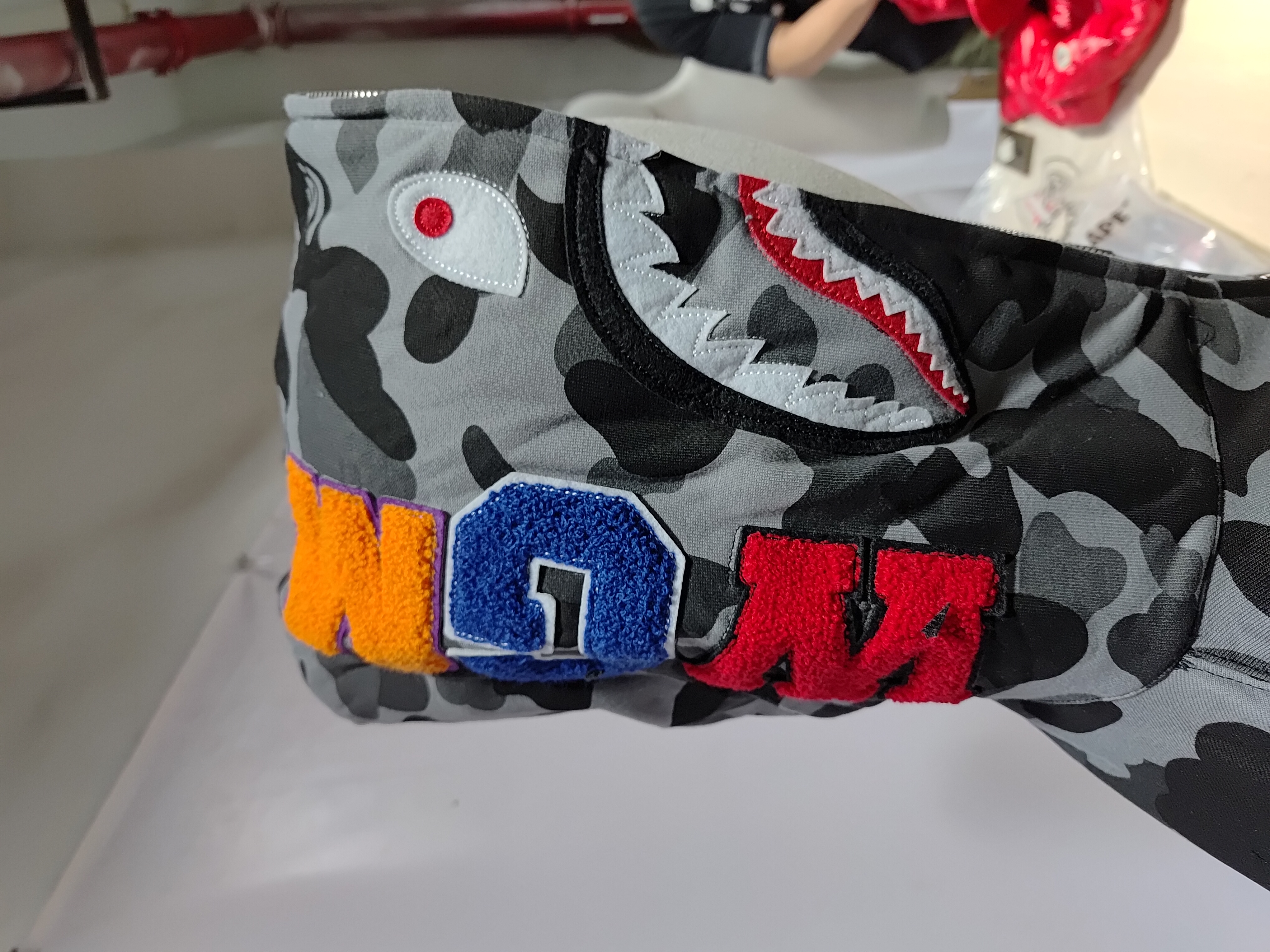 BAPE Color Camo Shark Zip Hoodie Black 4580793319054 review Stockxkicks 02