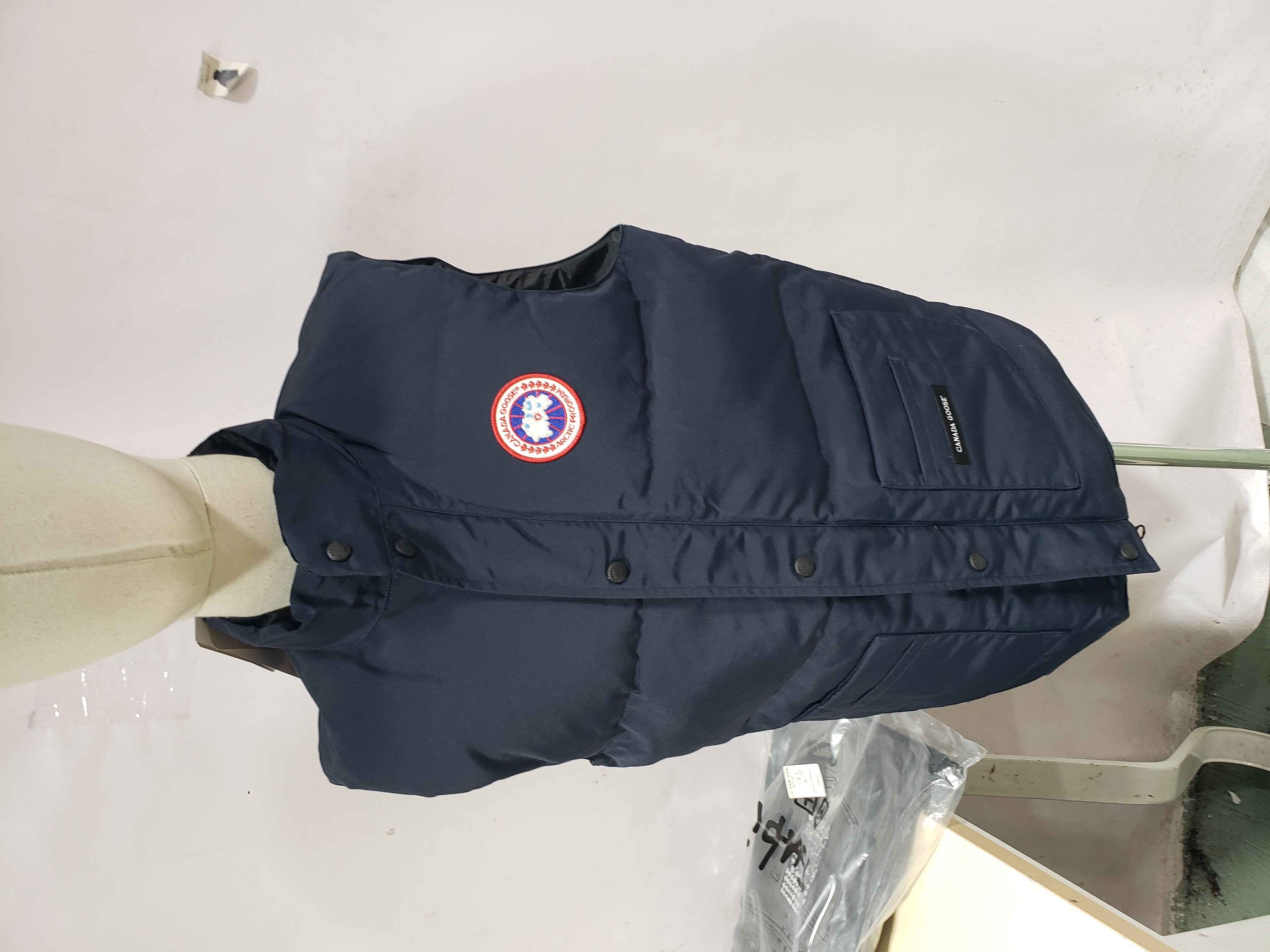 CANADA GOOSE Down Vest Blue CK 2402023014 review Stockxkicks 00