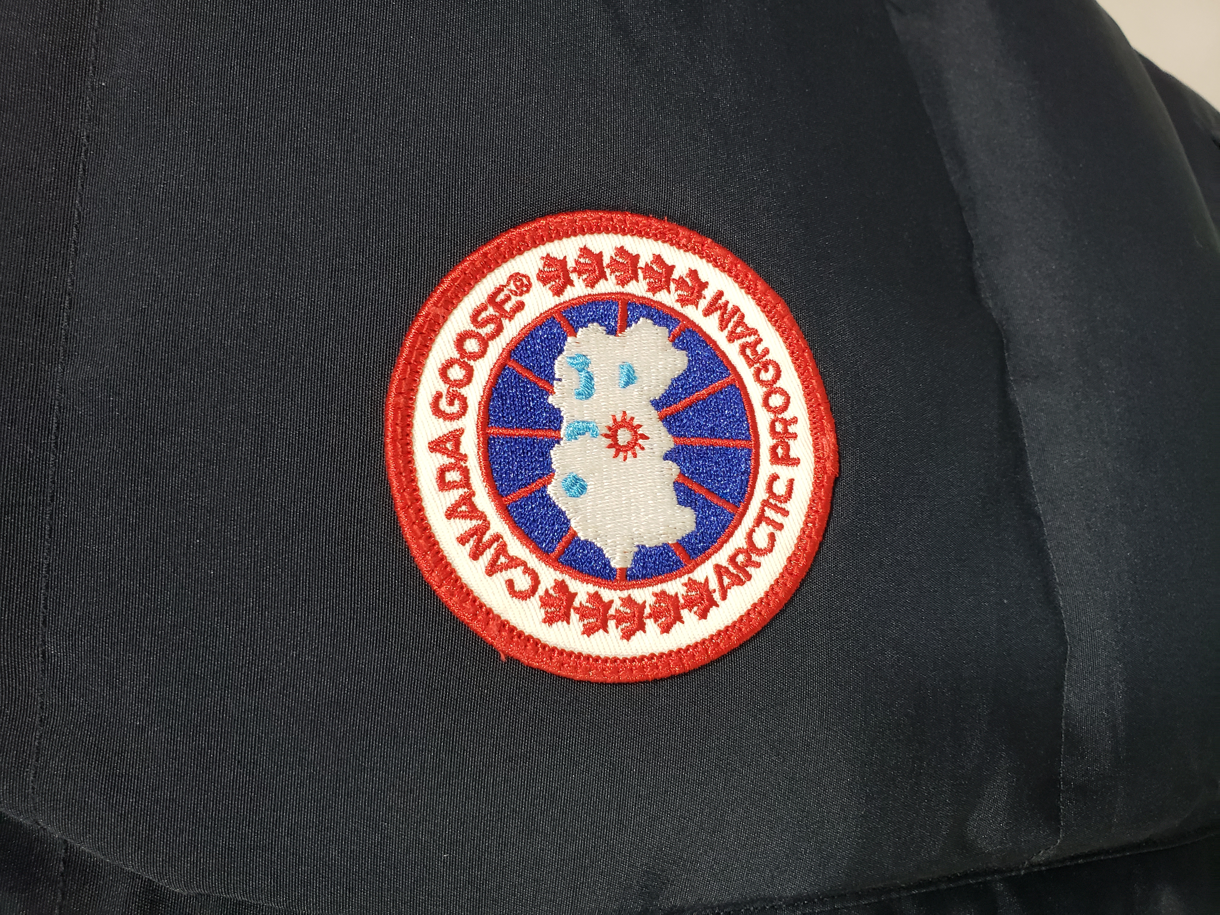 CANADA GOOSE Down Vest Blue CK 2402023014 review Stockxkicks 01