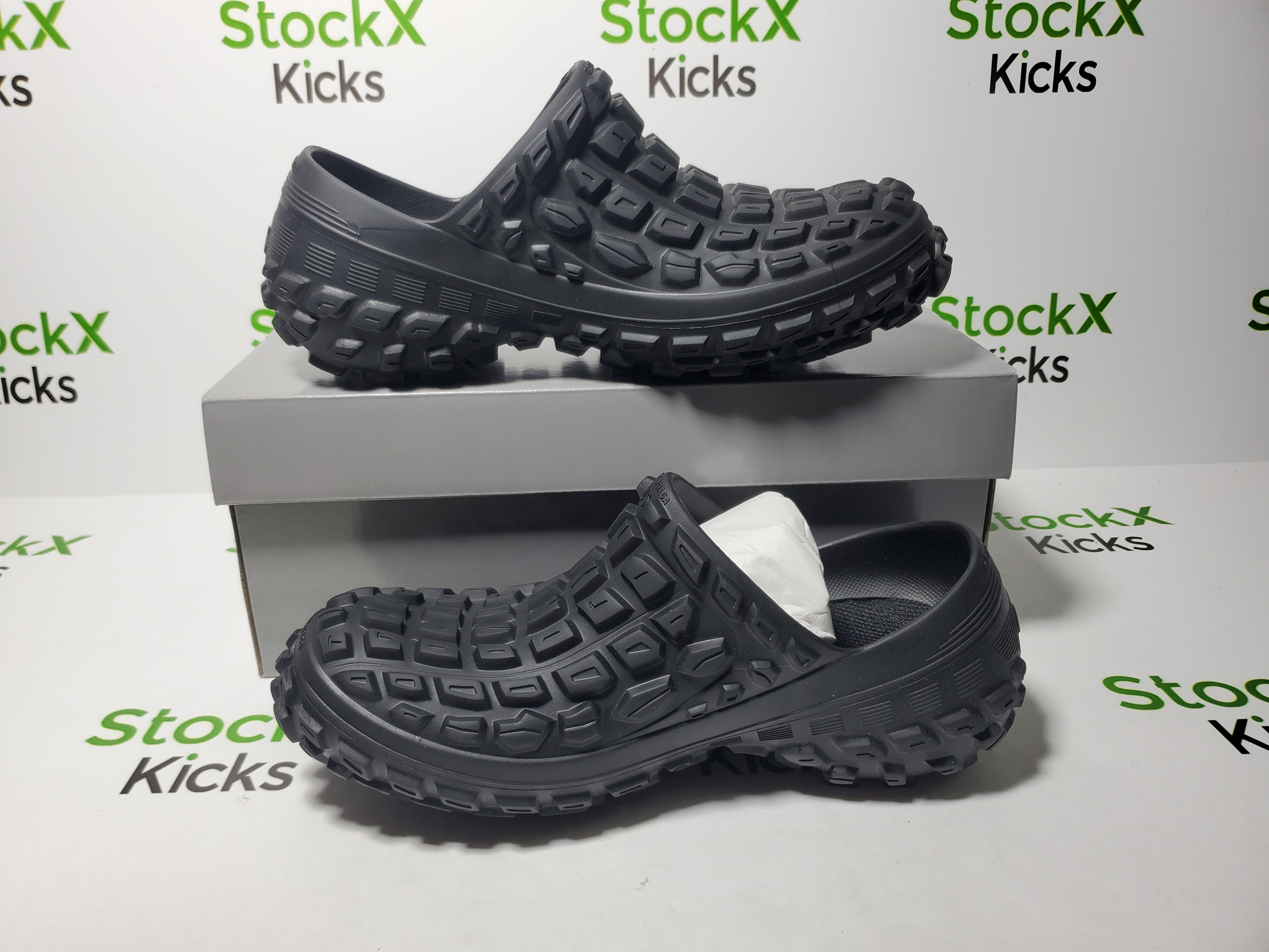 Balenciaga Defender Black 735250 W3CV2 1000 review Stockxkicks 02