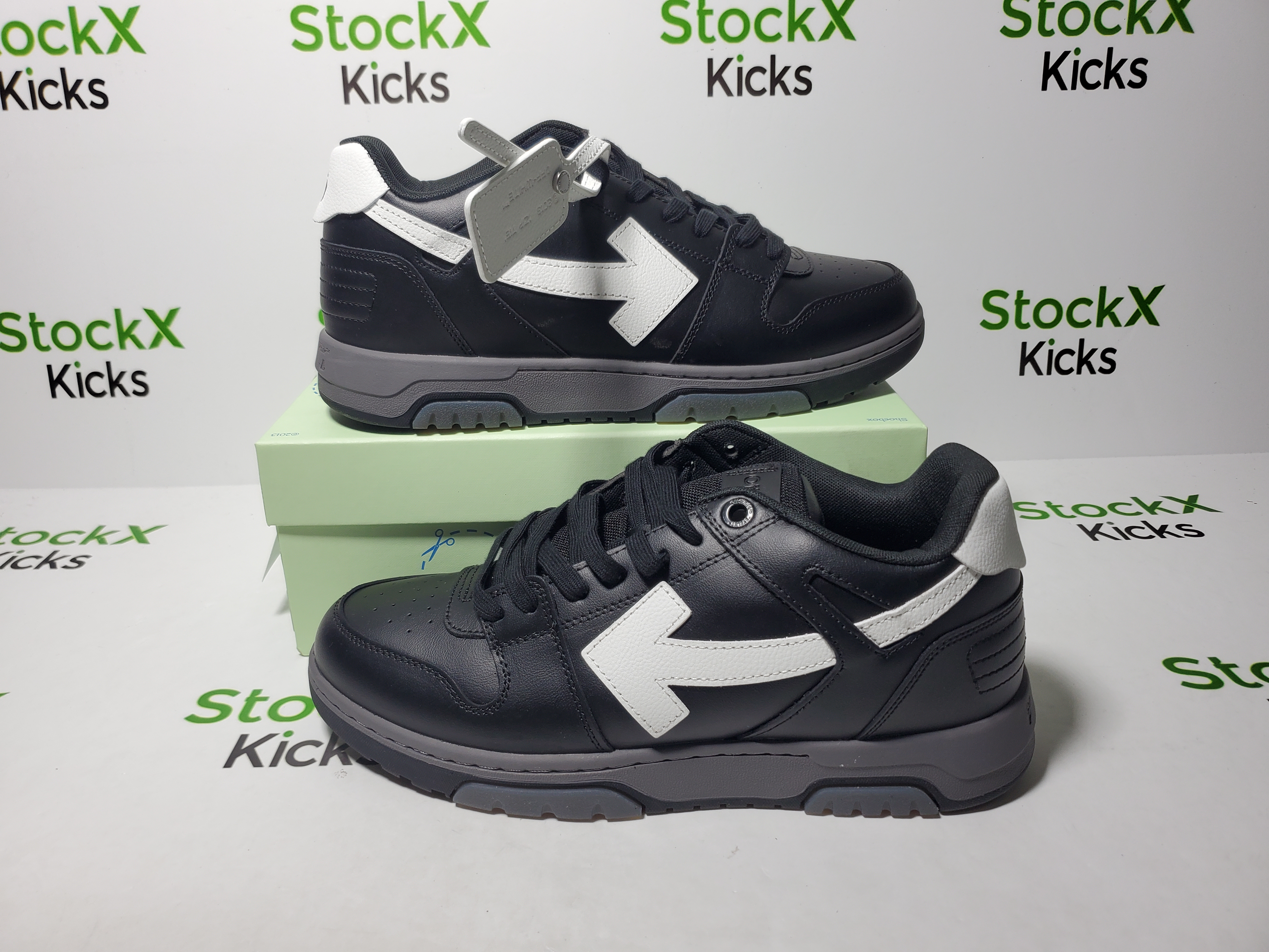 PK God Batch OFF-WHITE Out Of Office OOO Low Black White OMIA189C99LEA0191001 review Stockxkicks 01