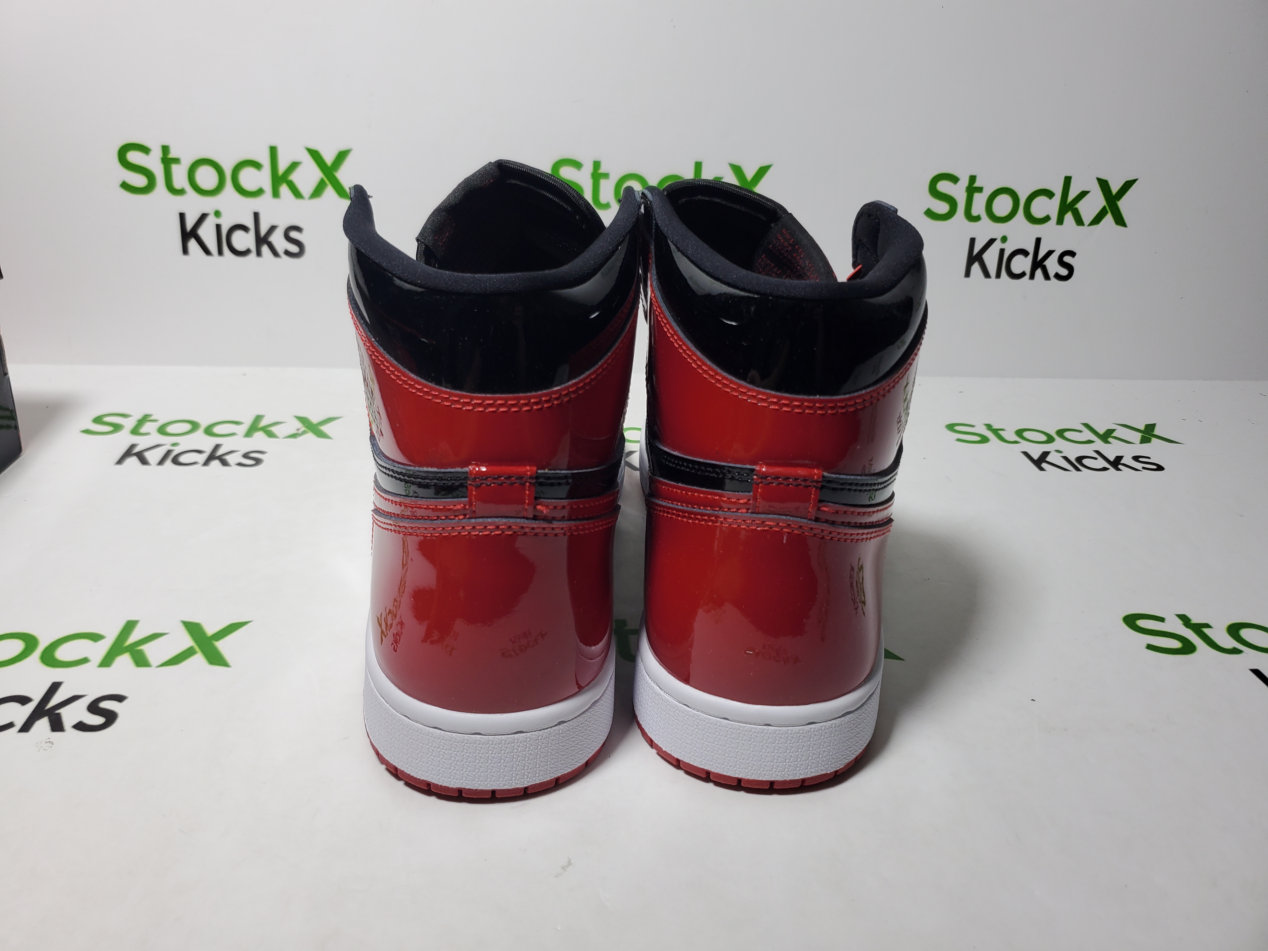 LJR Batch Air Jordan 1 Retro High OG Patent Bred  555088-063 review Stockxkicks 03