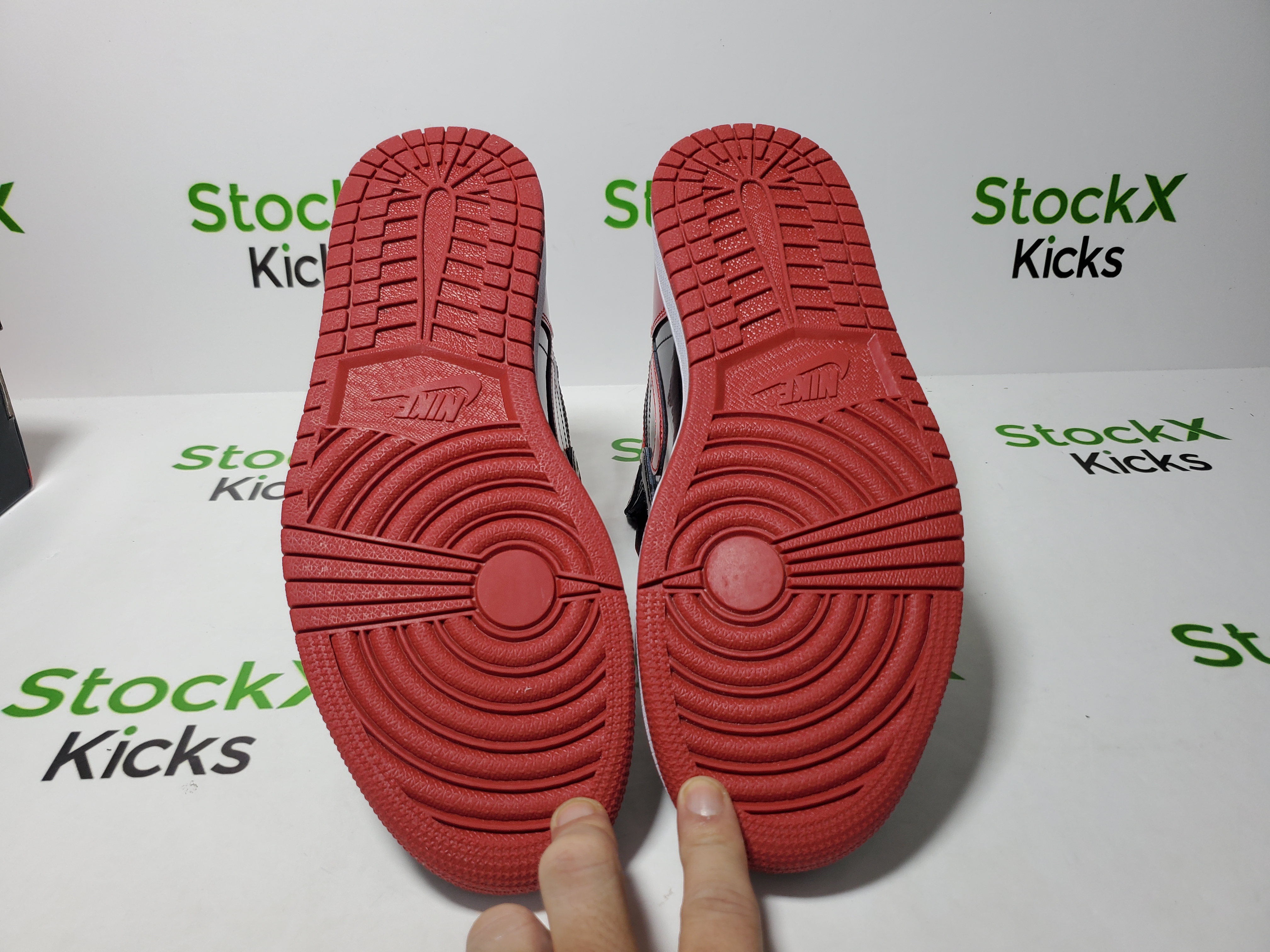 LJR Batch Air Jordan 1 Retro High OG Patent Bred  555088-063 review Stockxkicks 05