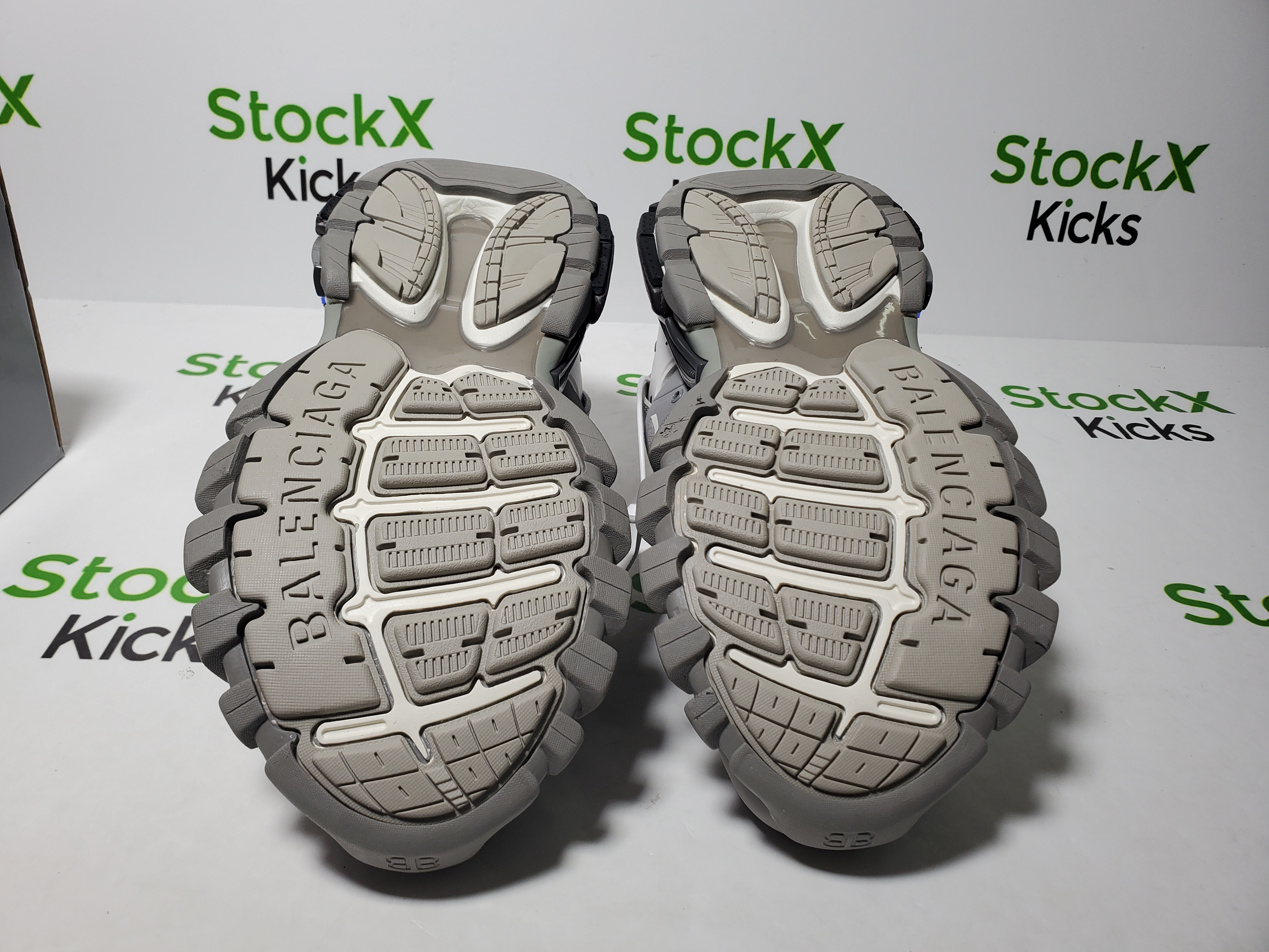 Balenciaga Track Tess S.Grey (LED) 555032 W1GB7 1214 review Stockxkicks 05