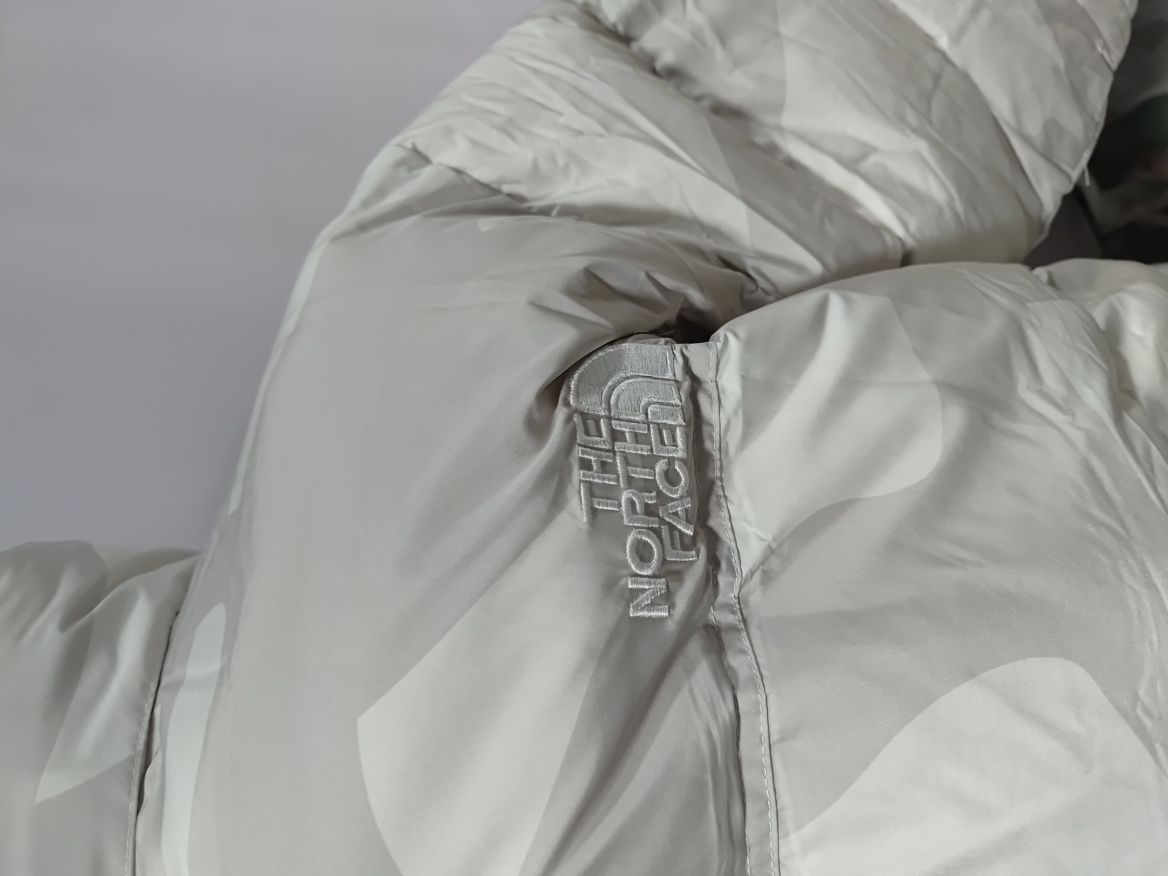 The North Face x Kaws Splicing White And XX white Down Jacket review Stockxkicks 04