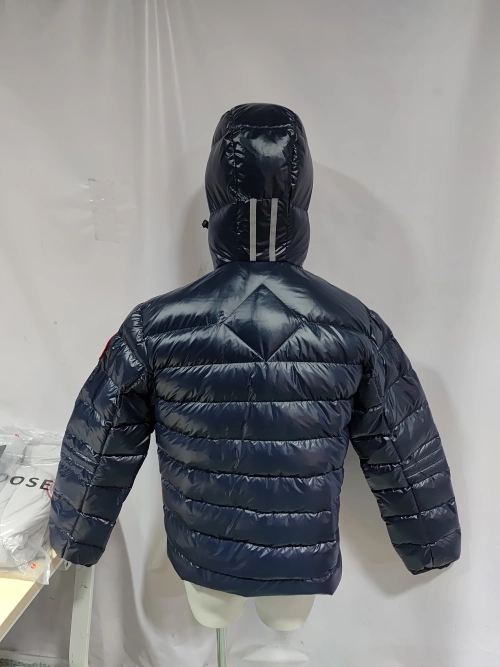 Canada Goose Crofton Slim-Fit Recycled Nylon-Ripstop Hooded Down Jacket Dark Blue review 