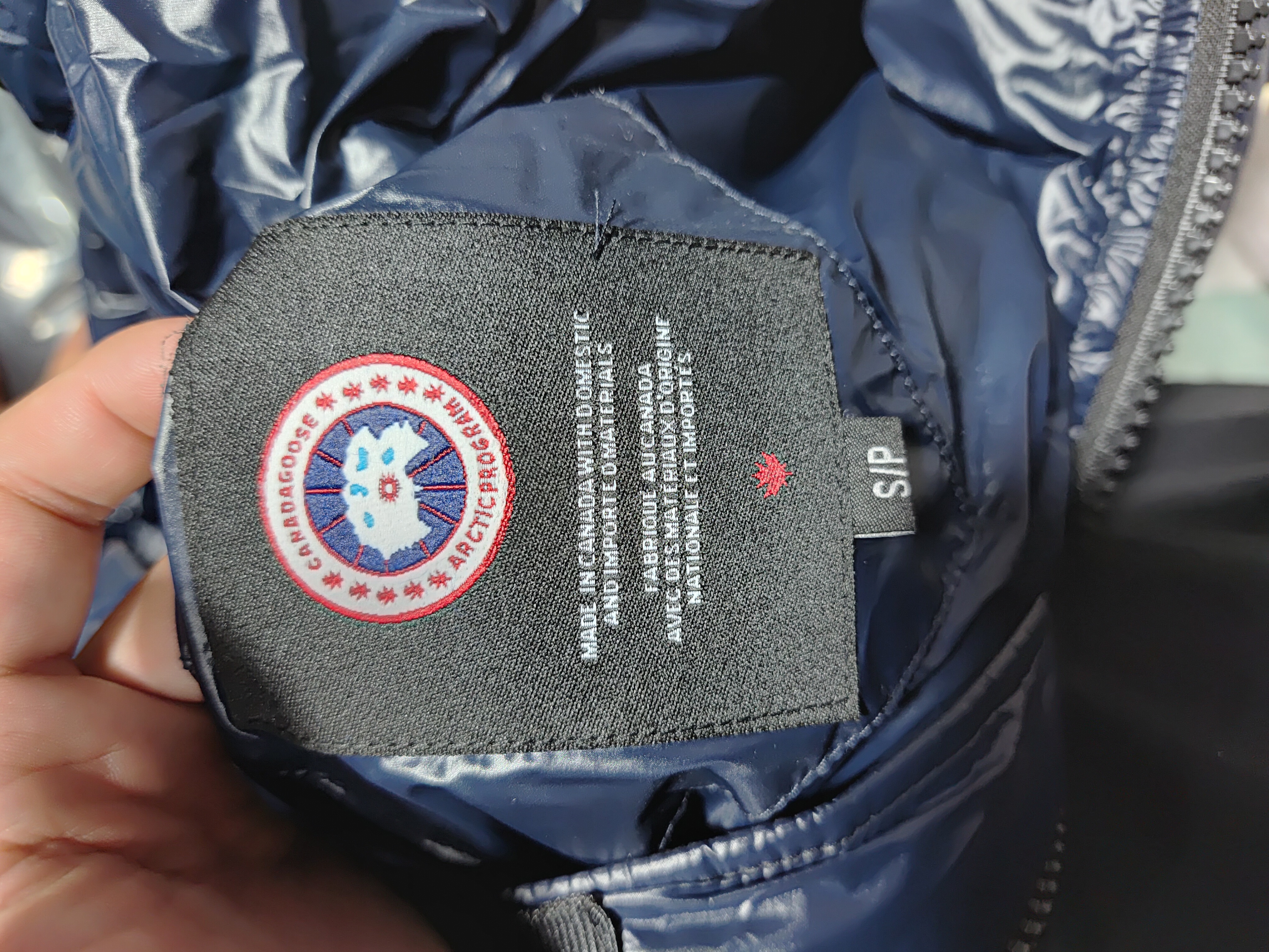 Canada Goose Crofton Slim-Fit Recycled Nylon-Ripstop Hooded Down Jacket Dark Blue review Stockxkicks 03