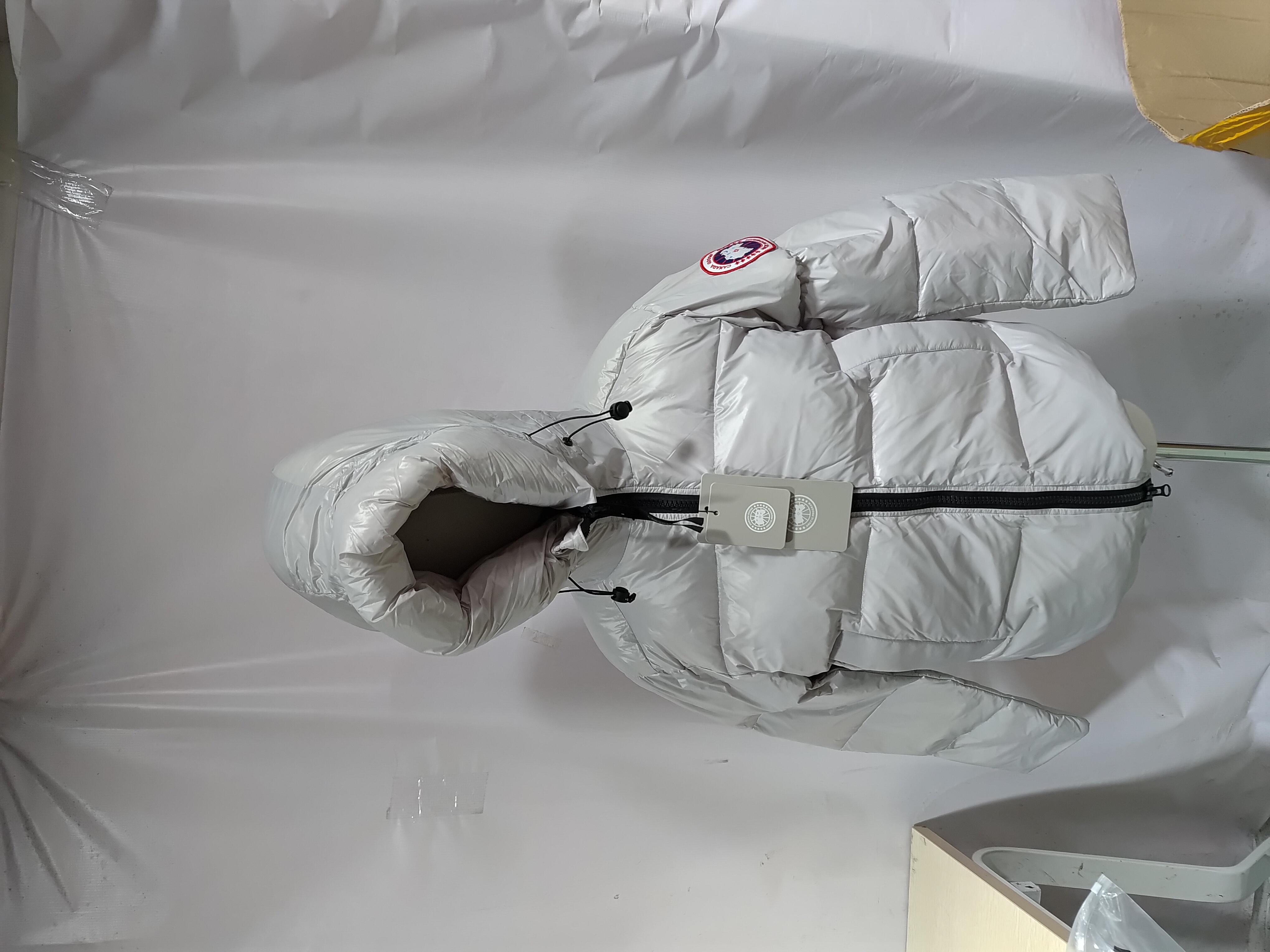 CANADA GOOSE Crofton Quilted Recycled-Nylon Ripstop Down Jacket White review Stockxkicks 01