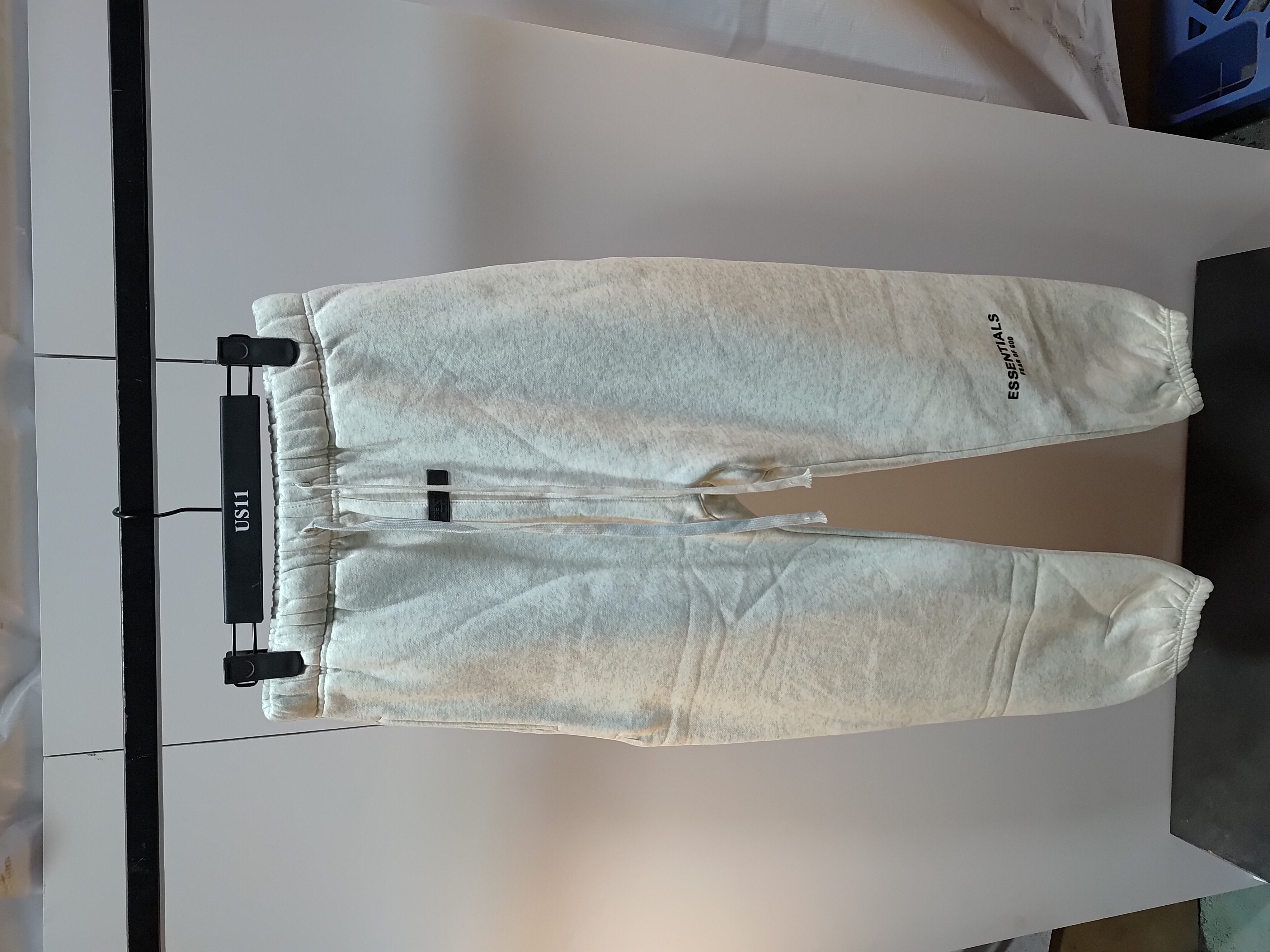 FEAR OF GOD ESSENTIALS Off-White Drawstring Lounge Pants review Stockxkicks 01