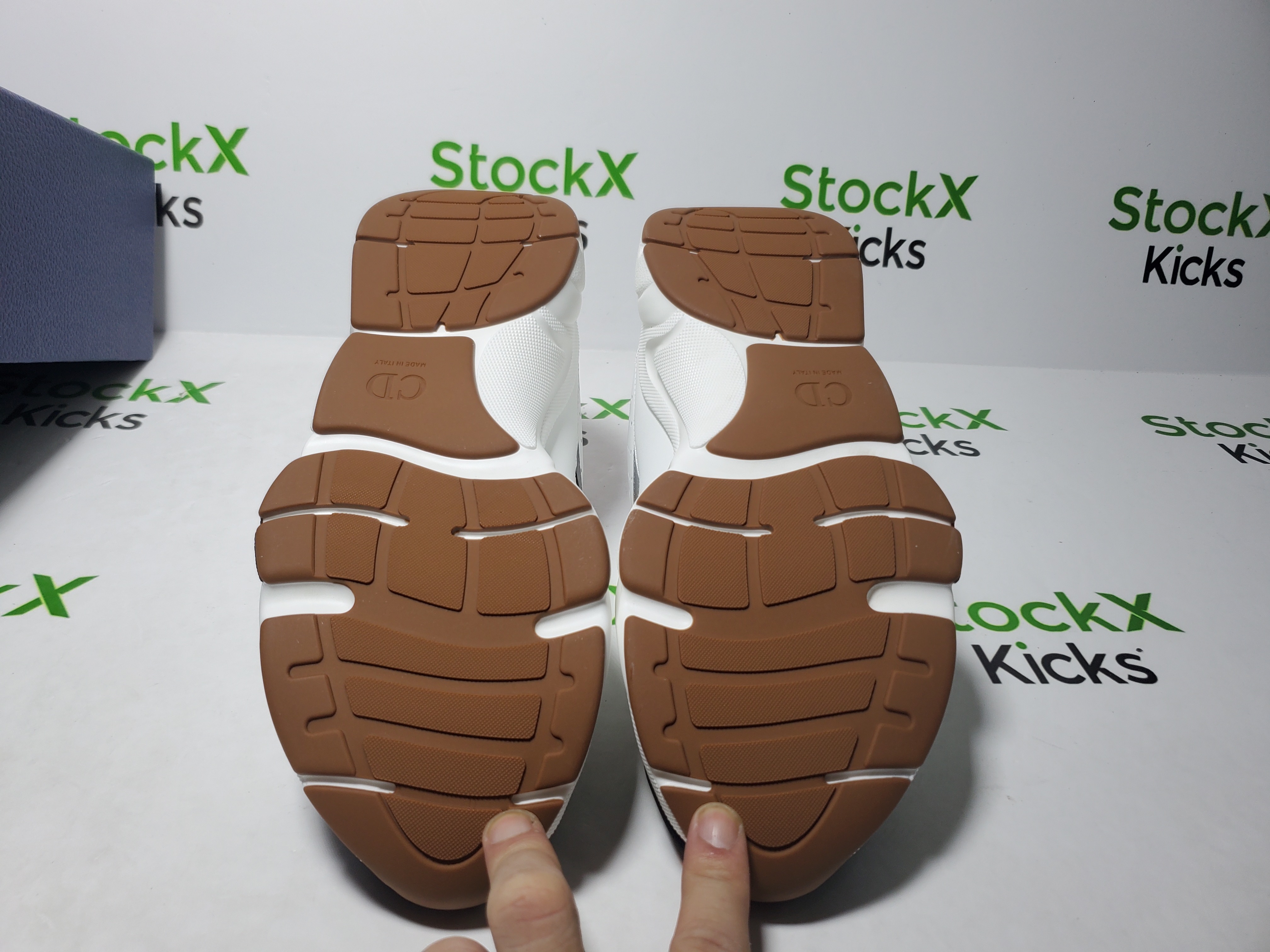 Dior B22 Sneakers Grey Pale Pink CK241024 review Stockxkicks 05