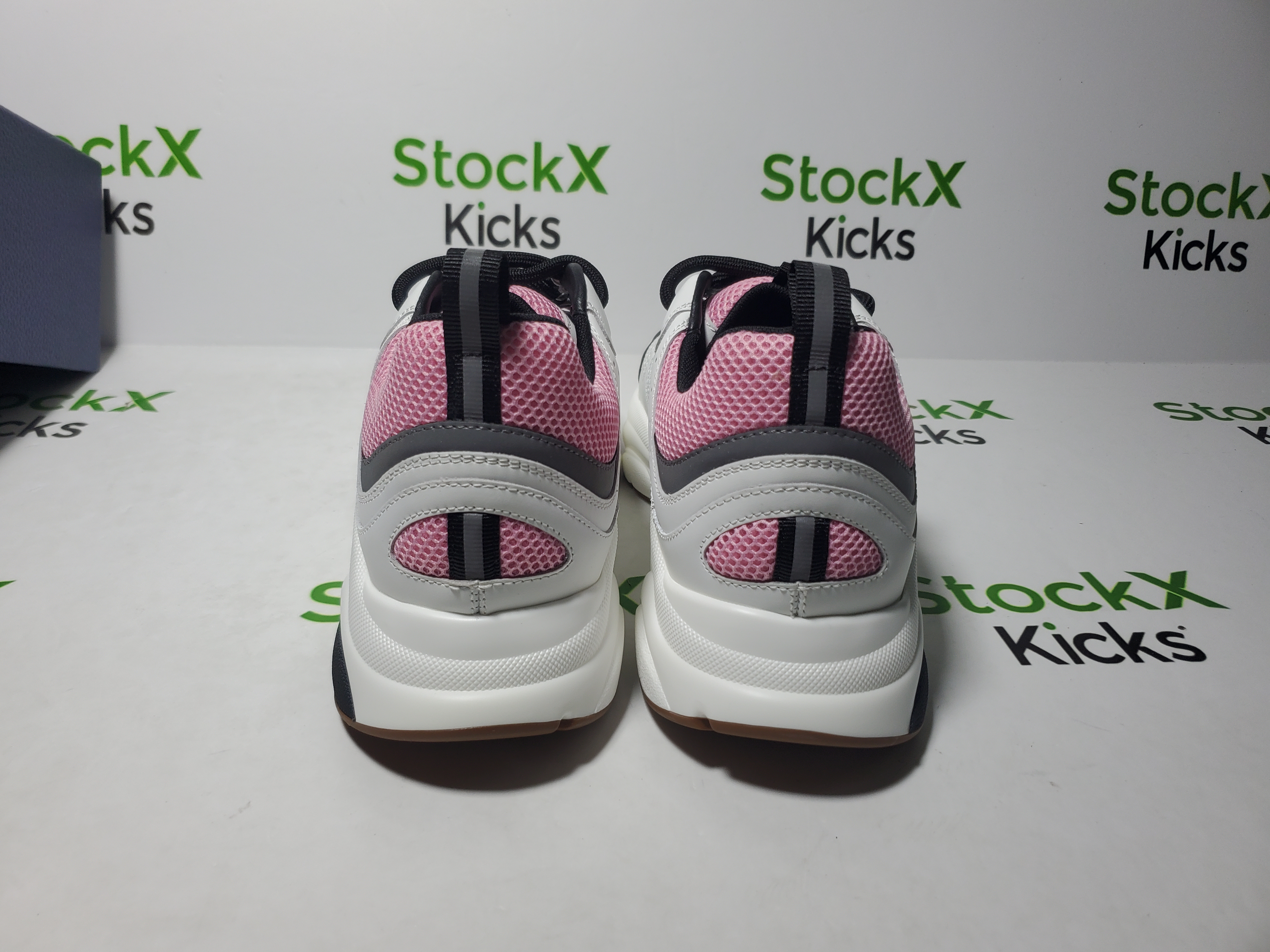 Dior B22 Sneakers Grey Pale Pink CK241024 review Stockxkicks 03