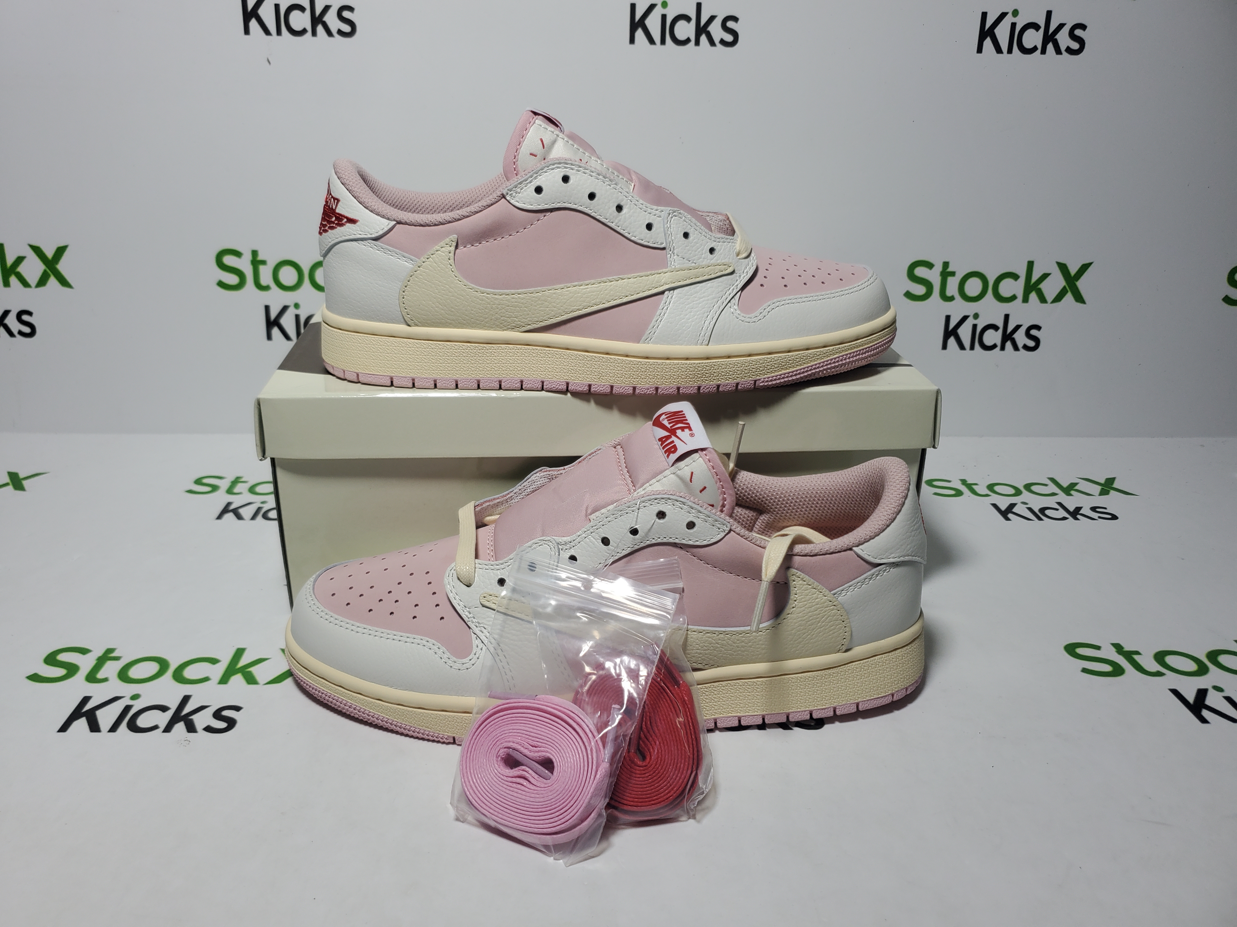 PK God Batch Air Jordan 1 Low Travis Scott White Pink DM7866-600 review Stockxkicks 02