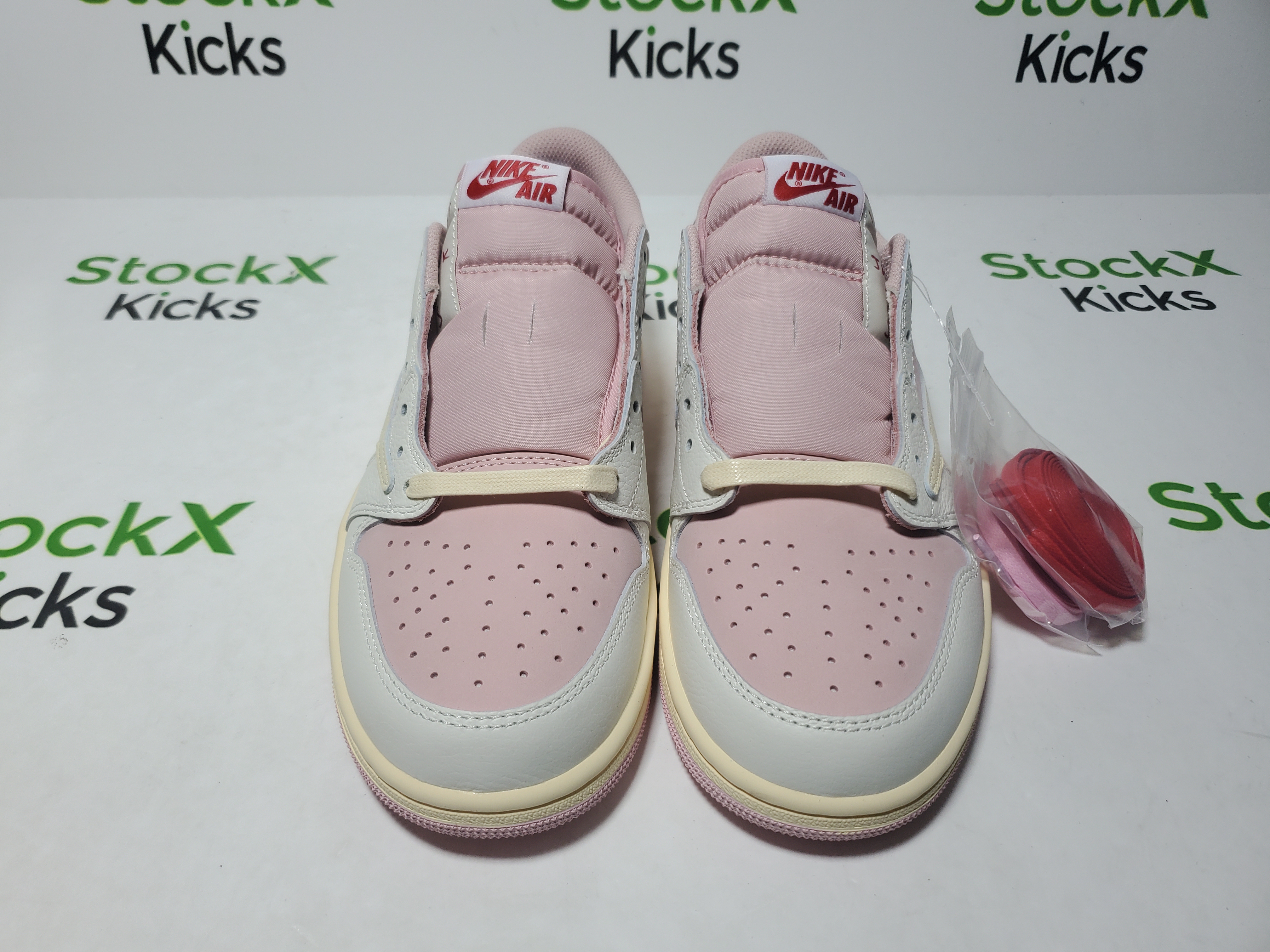 PK God Batch Air Jordan 1 Low Travis Scott White Pink DM7866-600 review Stockxkicks 04