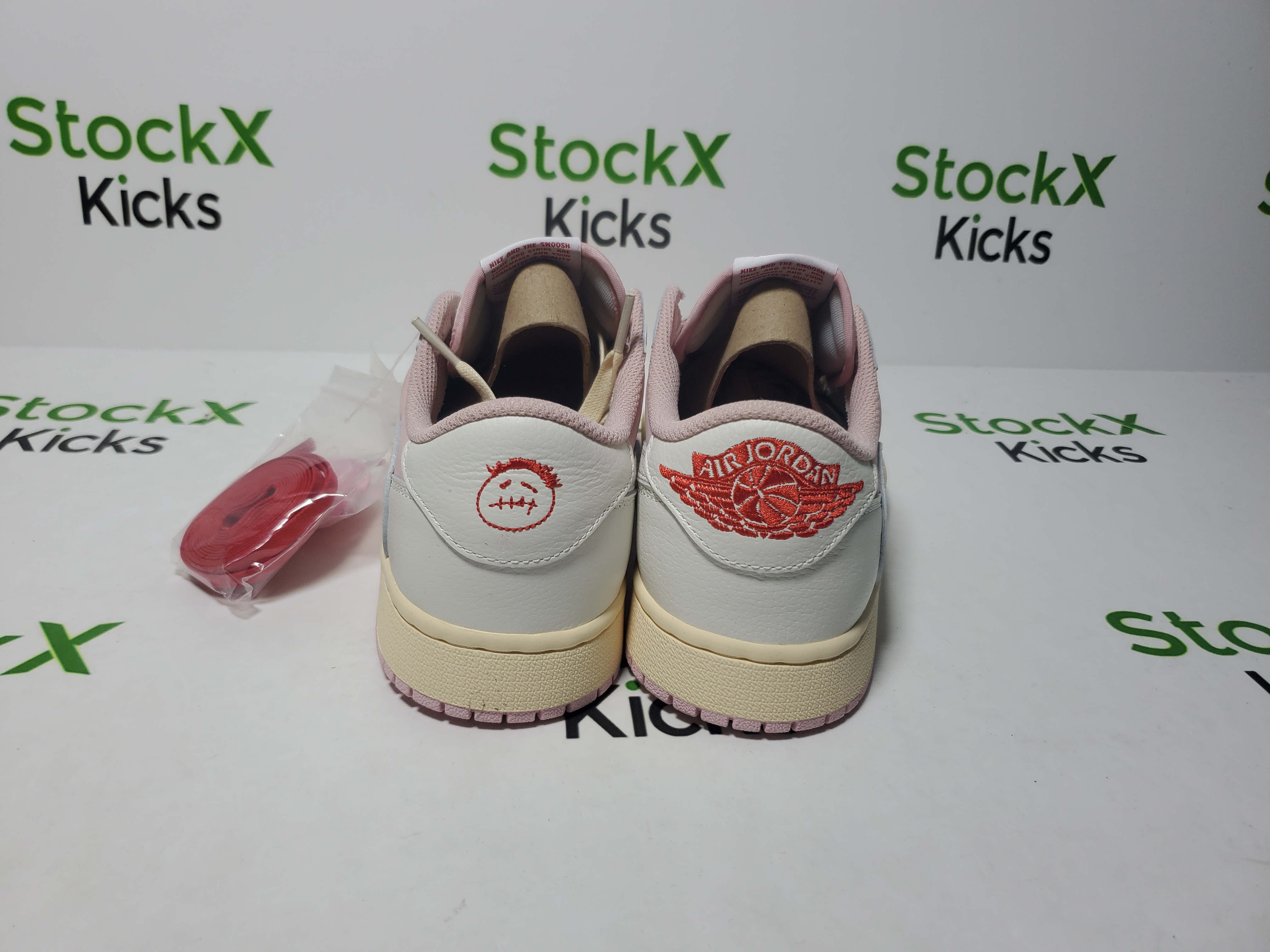 PK God Batch Air Jordan 1 Low Travis Scott White Pink DM7866-600 review Stockxkicks 03
