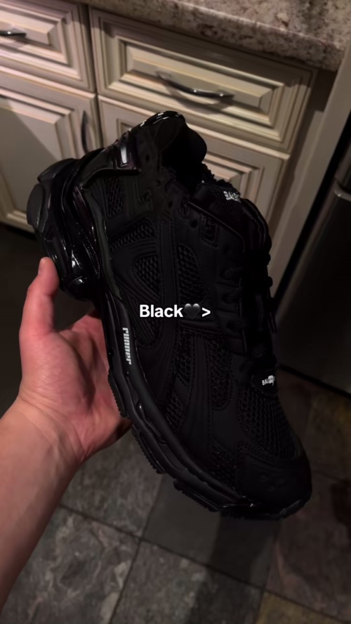 Balenciaga Runner Sneaker 'Black' review 