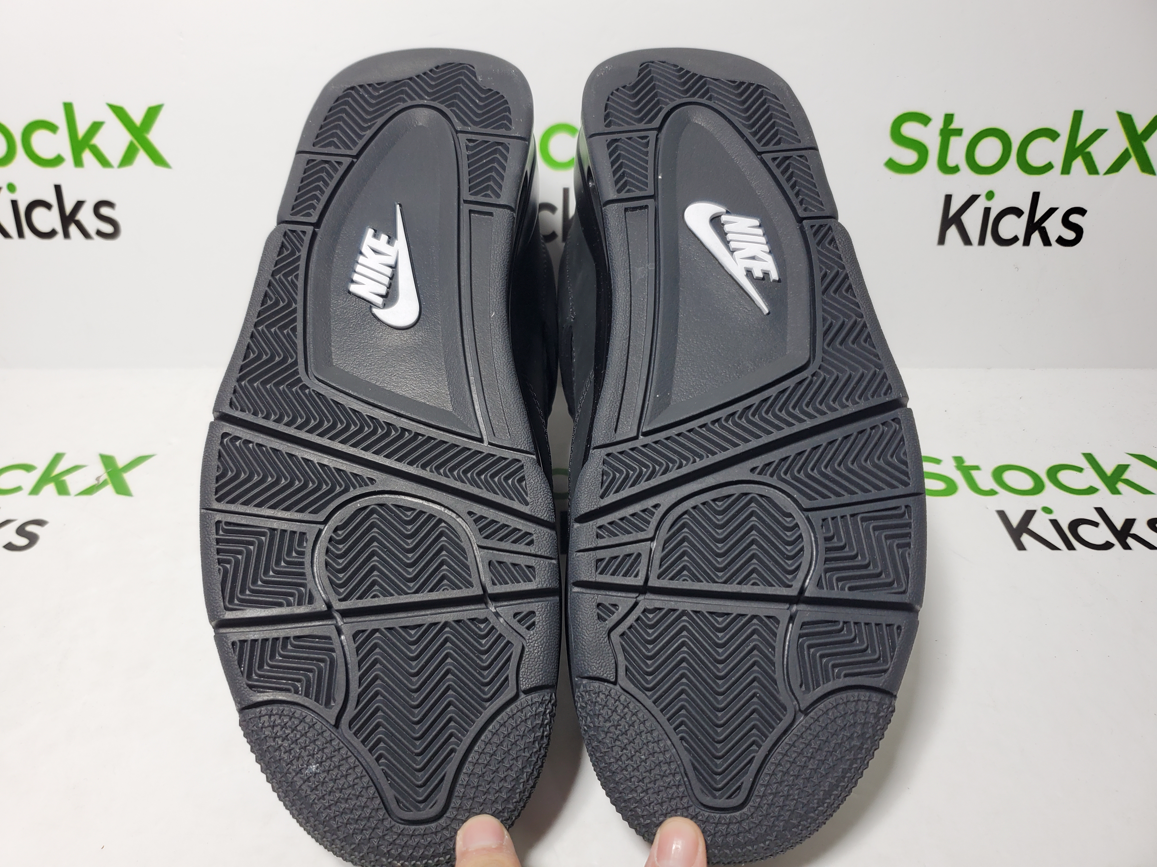 PK God Batch Air Jordan 4 Retro Black Cat (2025) FV5029-010 review Stockicks 04