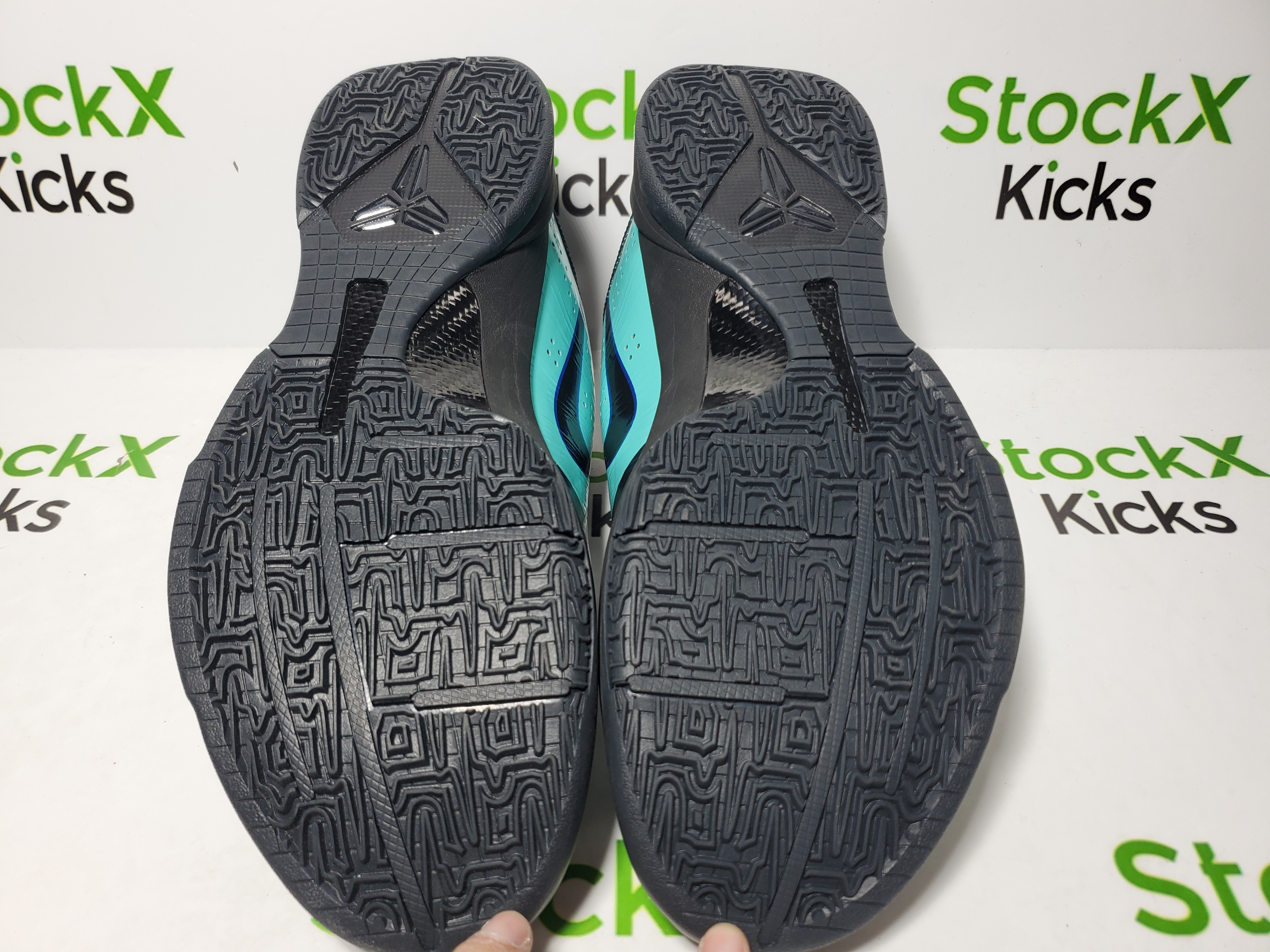 Nike Kobe 5 Black Green IH0274-300 review Stockicks 04