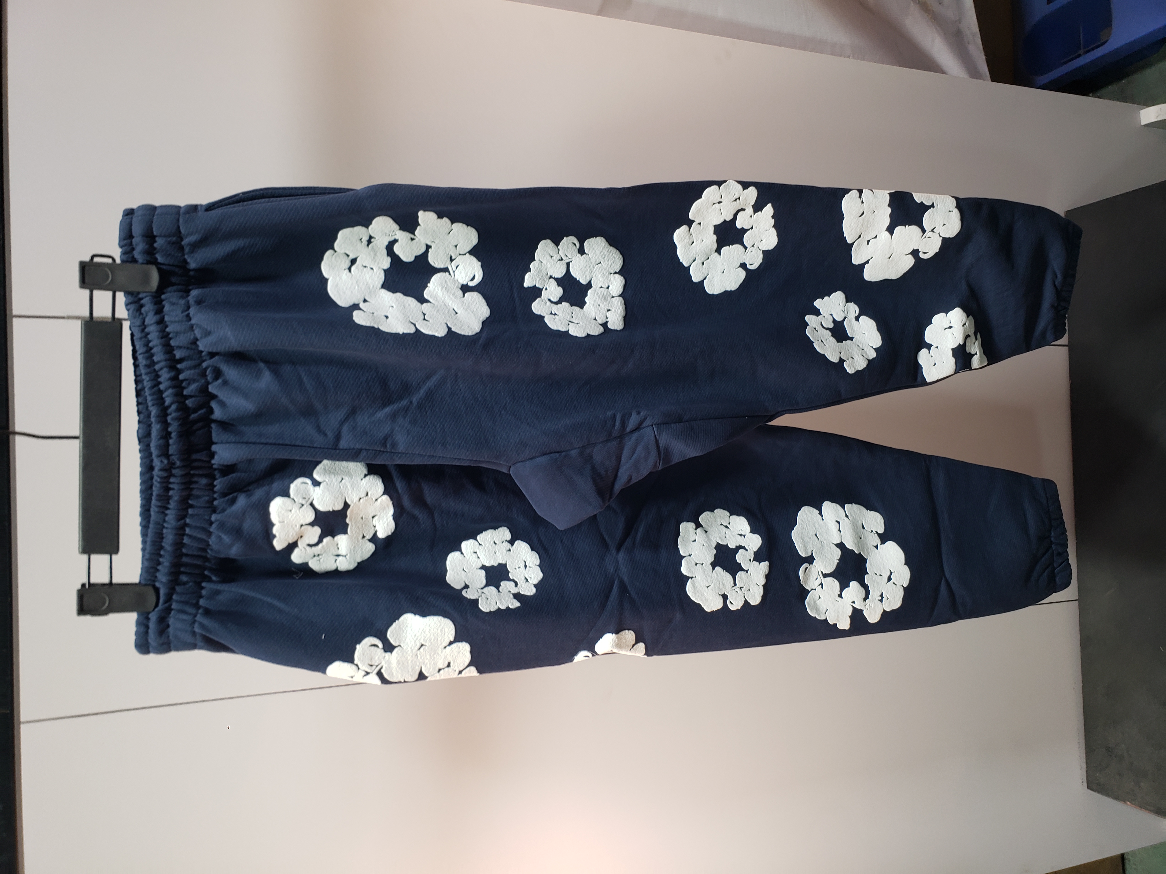 Denim Tears The Cotton Wreath Sweatpants Navy review Stockicks 03