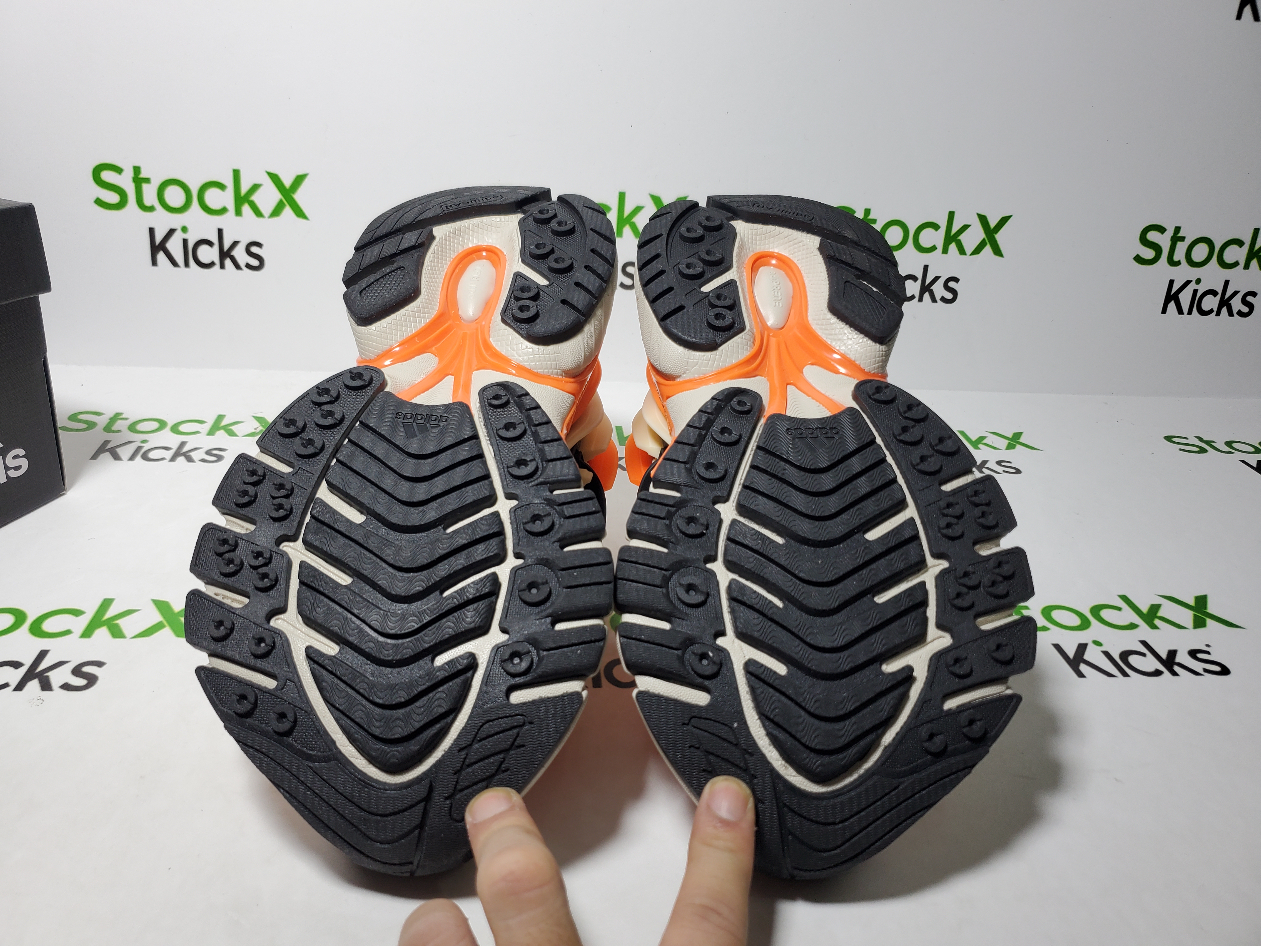 Adidas Adistar Jellyfish Pharrell Williams Focus Olive Orange JP9261 review Stockicks 05