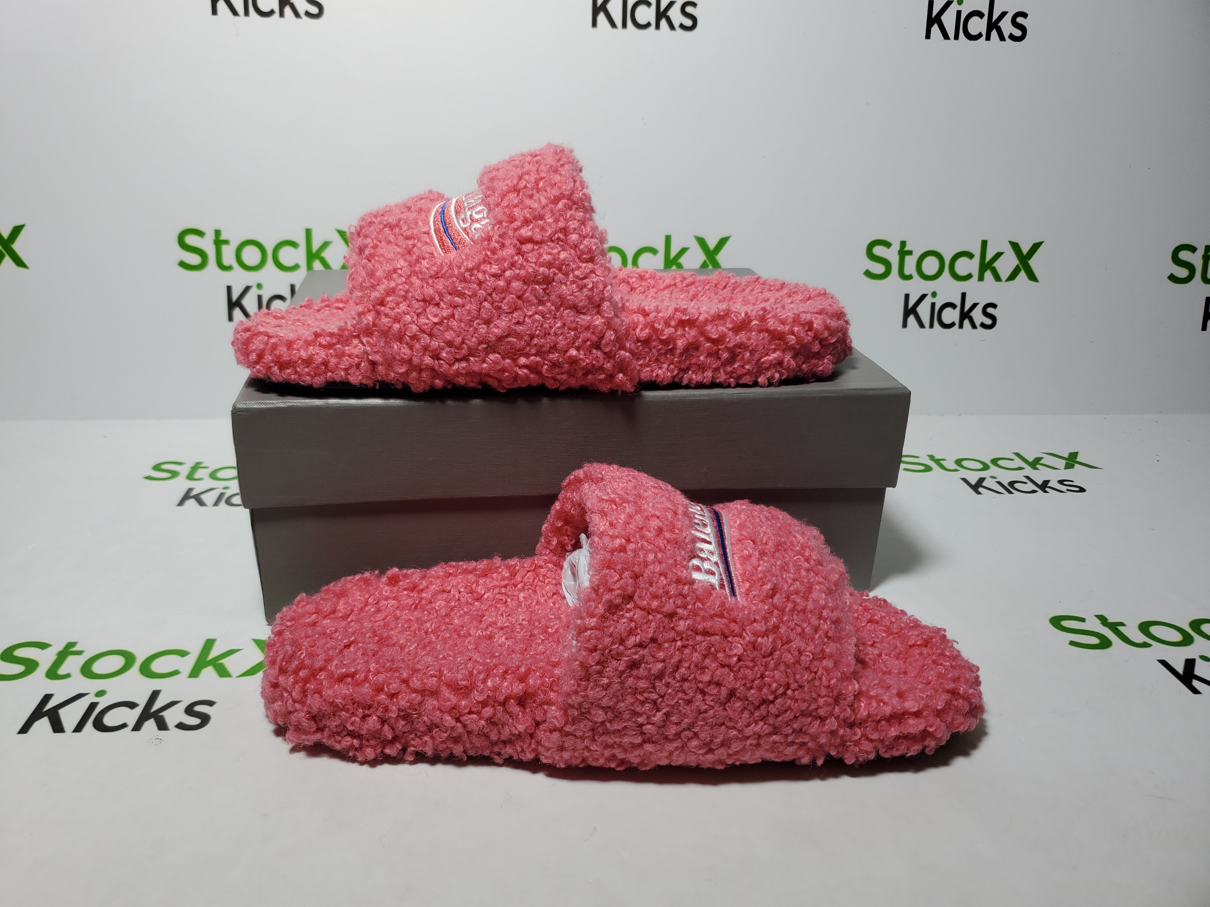 Balenciaga Furry Slide Pink CK 654261WBDZ05096（QC needs at least 5 days or more） review Stockicks 02