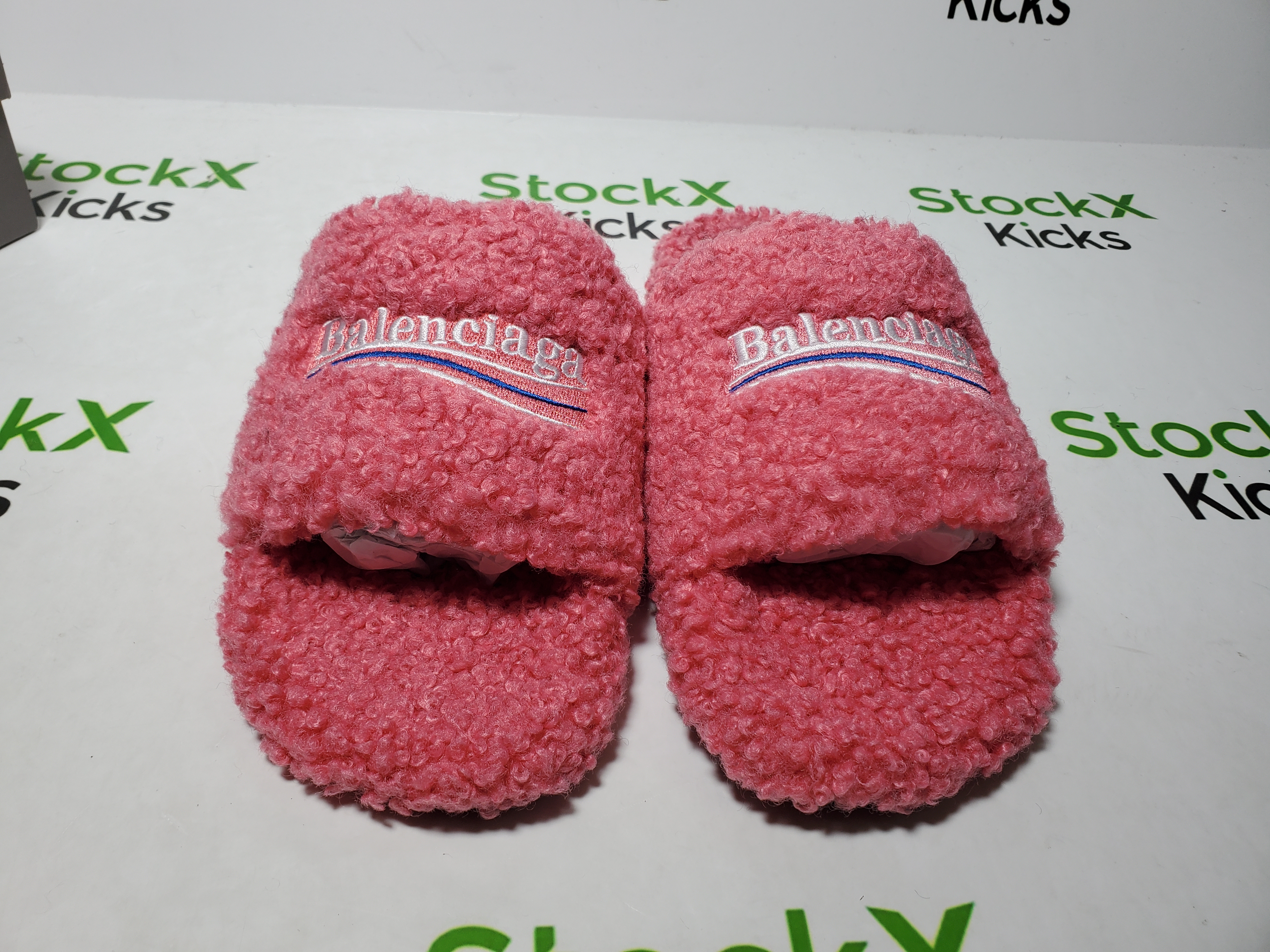 Balenciaga Furry Slide Pink CK 654261WBDZ05096（QC needs at least 5 days or more） review Stockicks 04