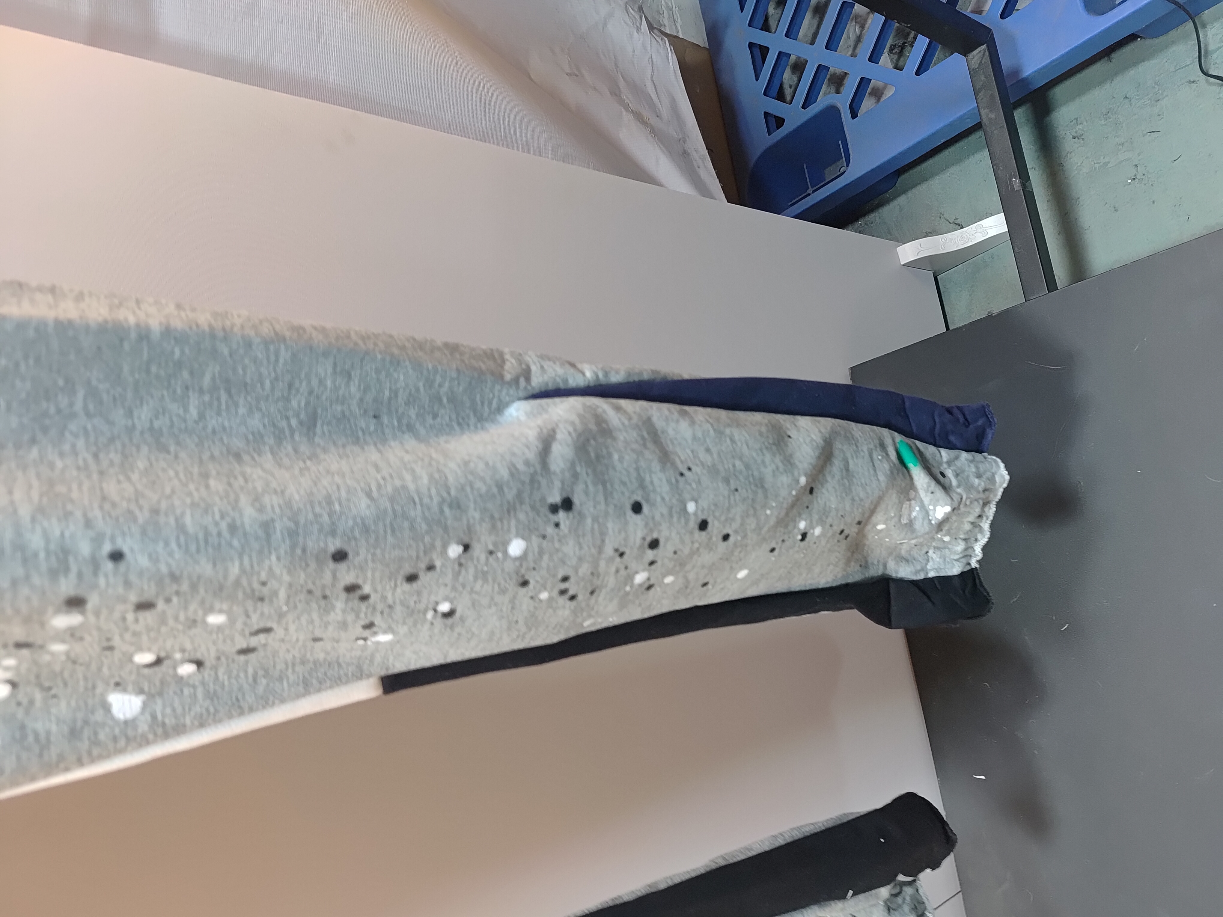 Gallery Dept. Painted Flare Sweat Pants Heather Grey review Stockicks 02