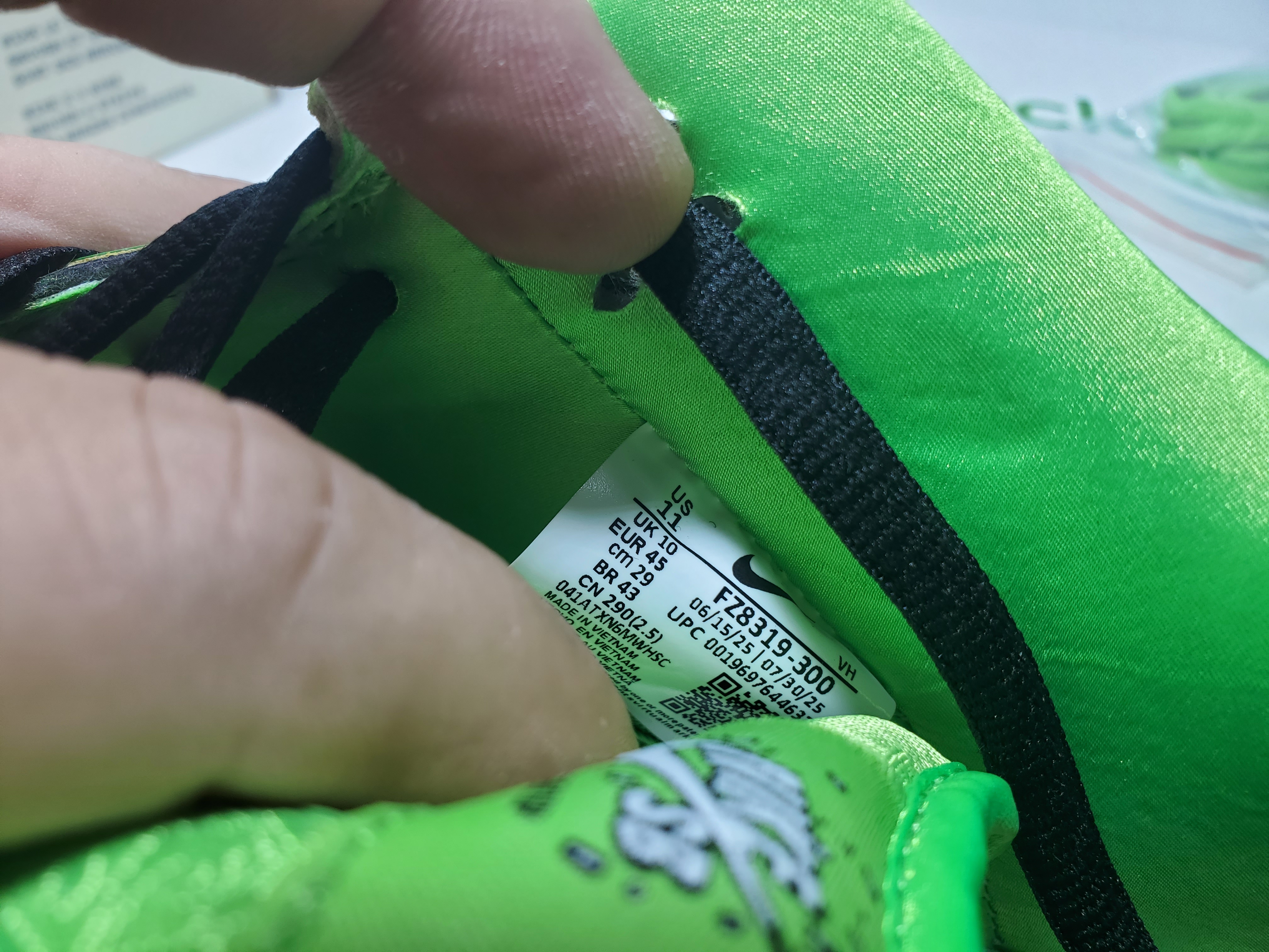 PK God Batch The Powerpuff Girls x Nike SB Dunk Low Buttercup FZ8319-300 review Stockicks 06