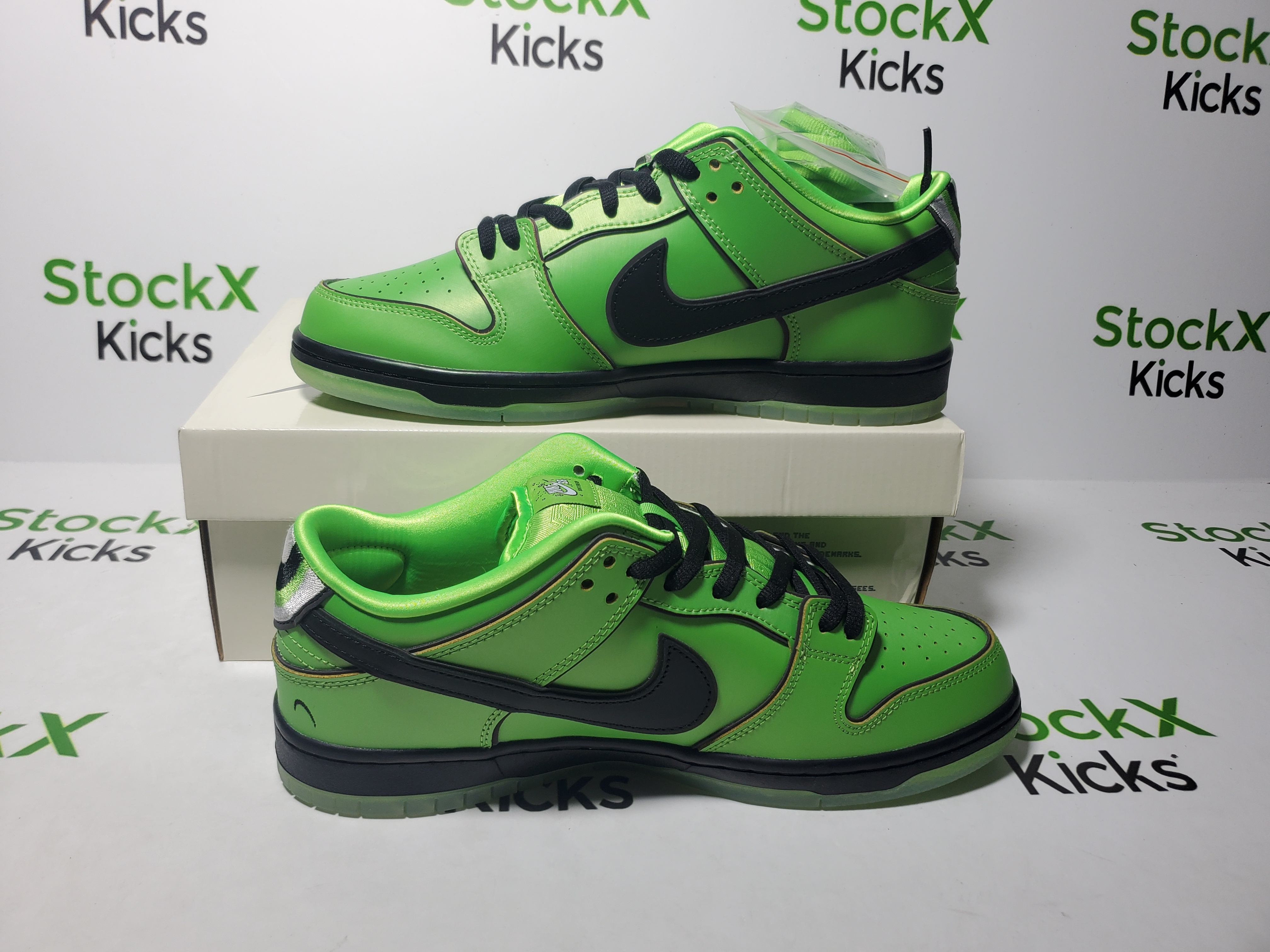 PK God Batch The Powerpuff Girls x Nike SB Dunk Low Buttercup FZ8319-300 review Stockicks 02