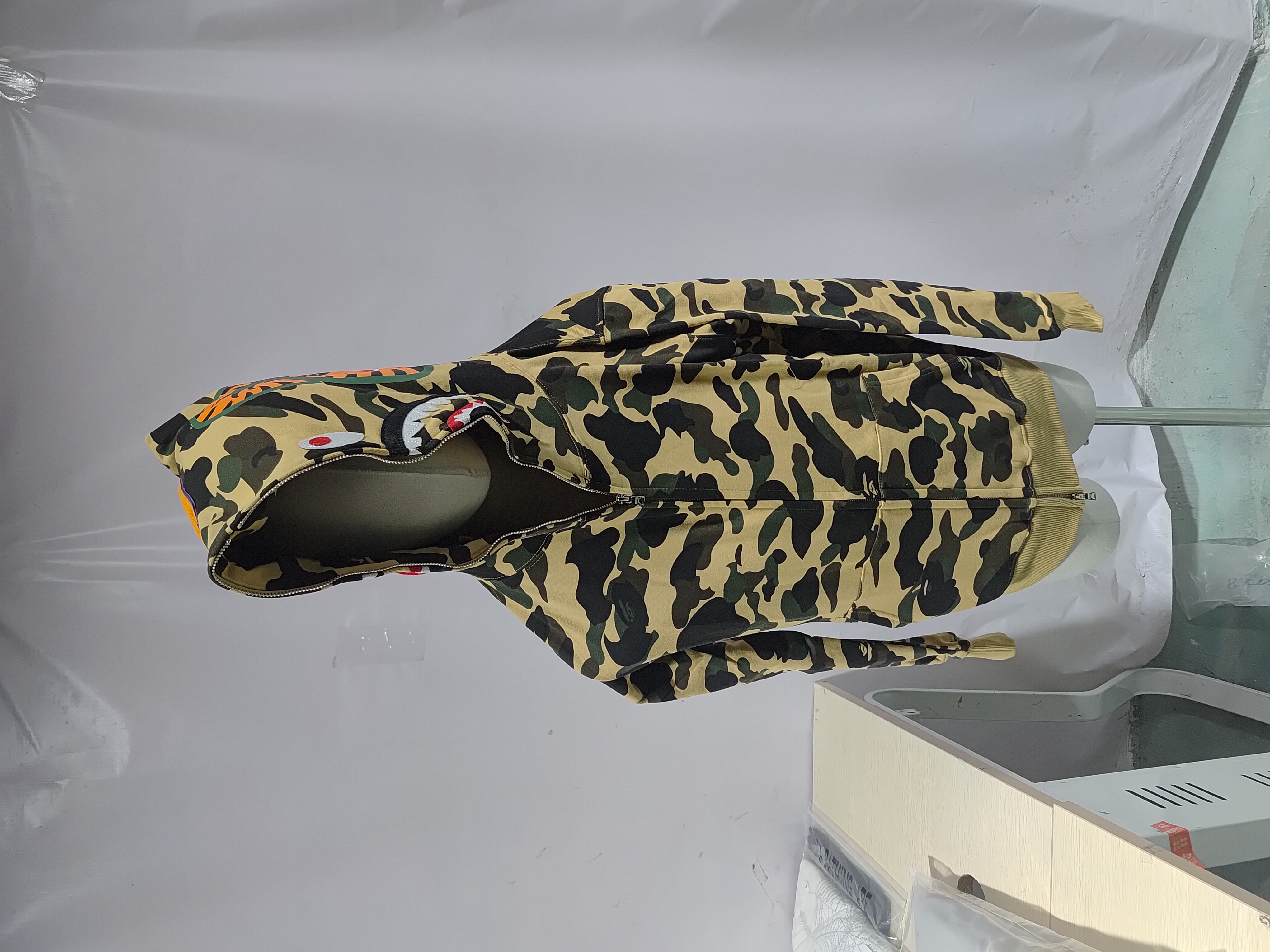 BAPE Cloro Camo Shark Full Zip Hoodie Yellow FW18 review Stockicks 01