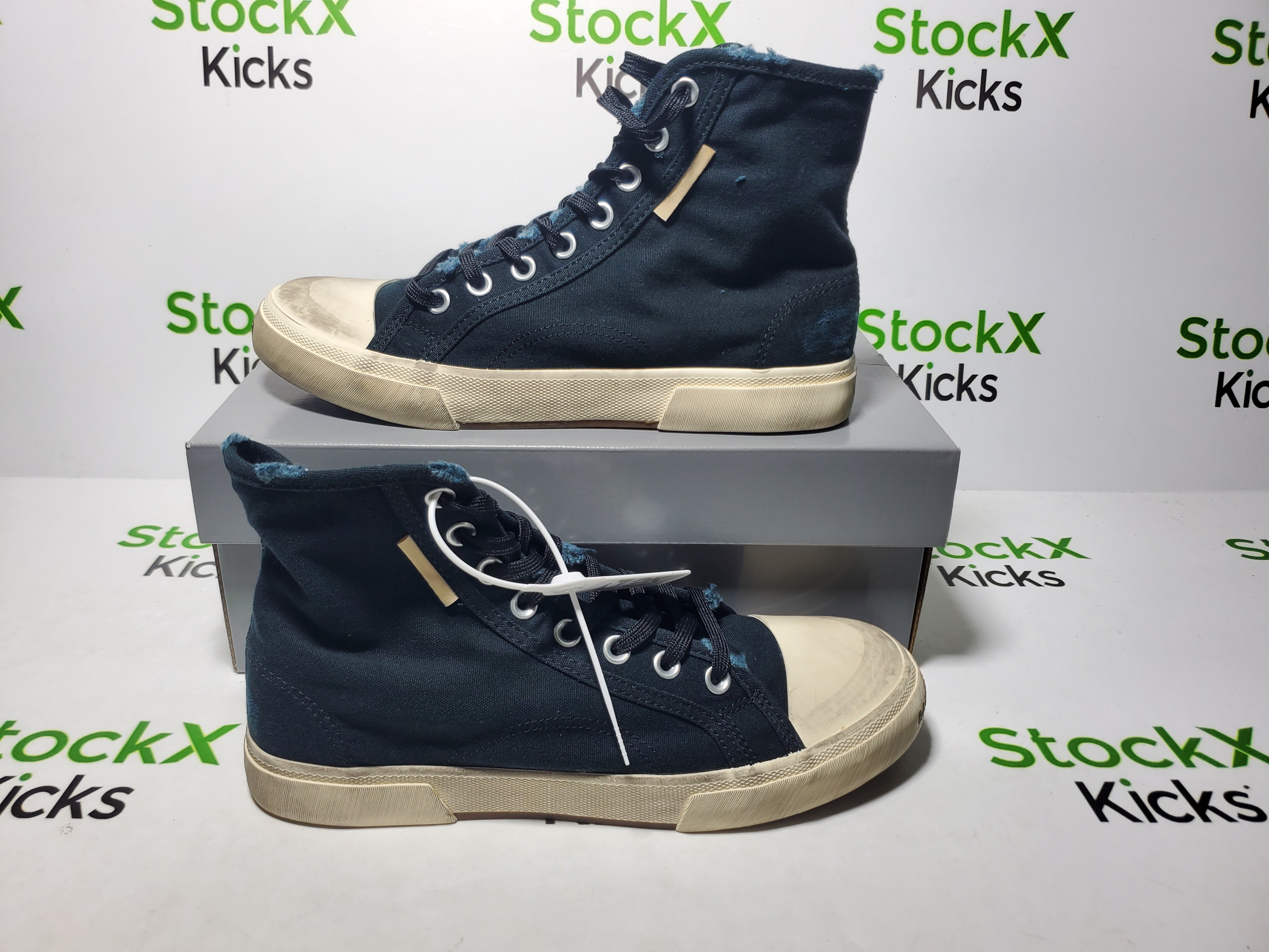 Balenciaga Paris High Top Black 688752W3RC11090 review Stockicks 05