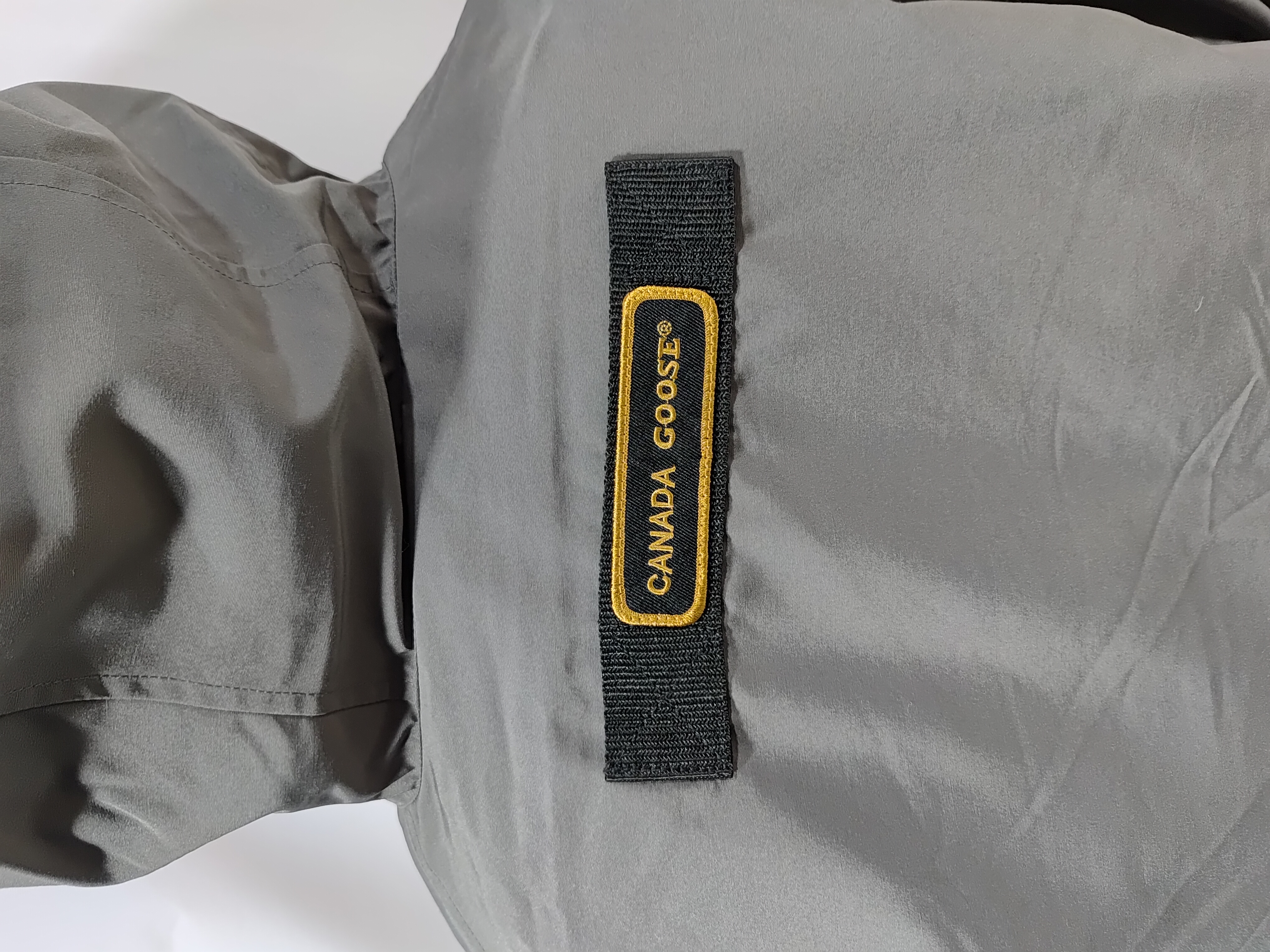 Canada Goose Langford Parka Mid-Length Gray review Stockicks 03