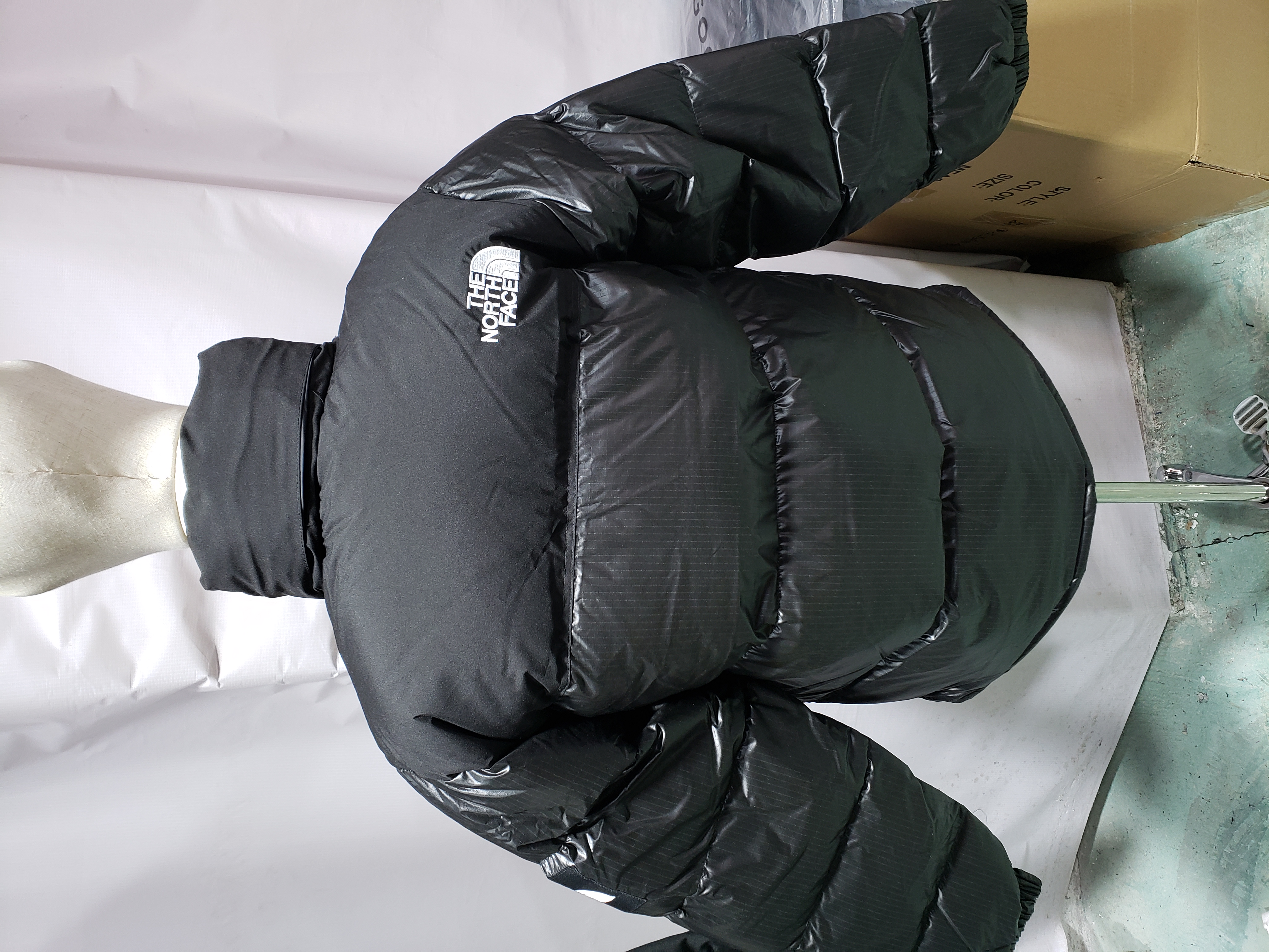 The North Face Splicing Black Down Jacket review Stockicks 03