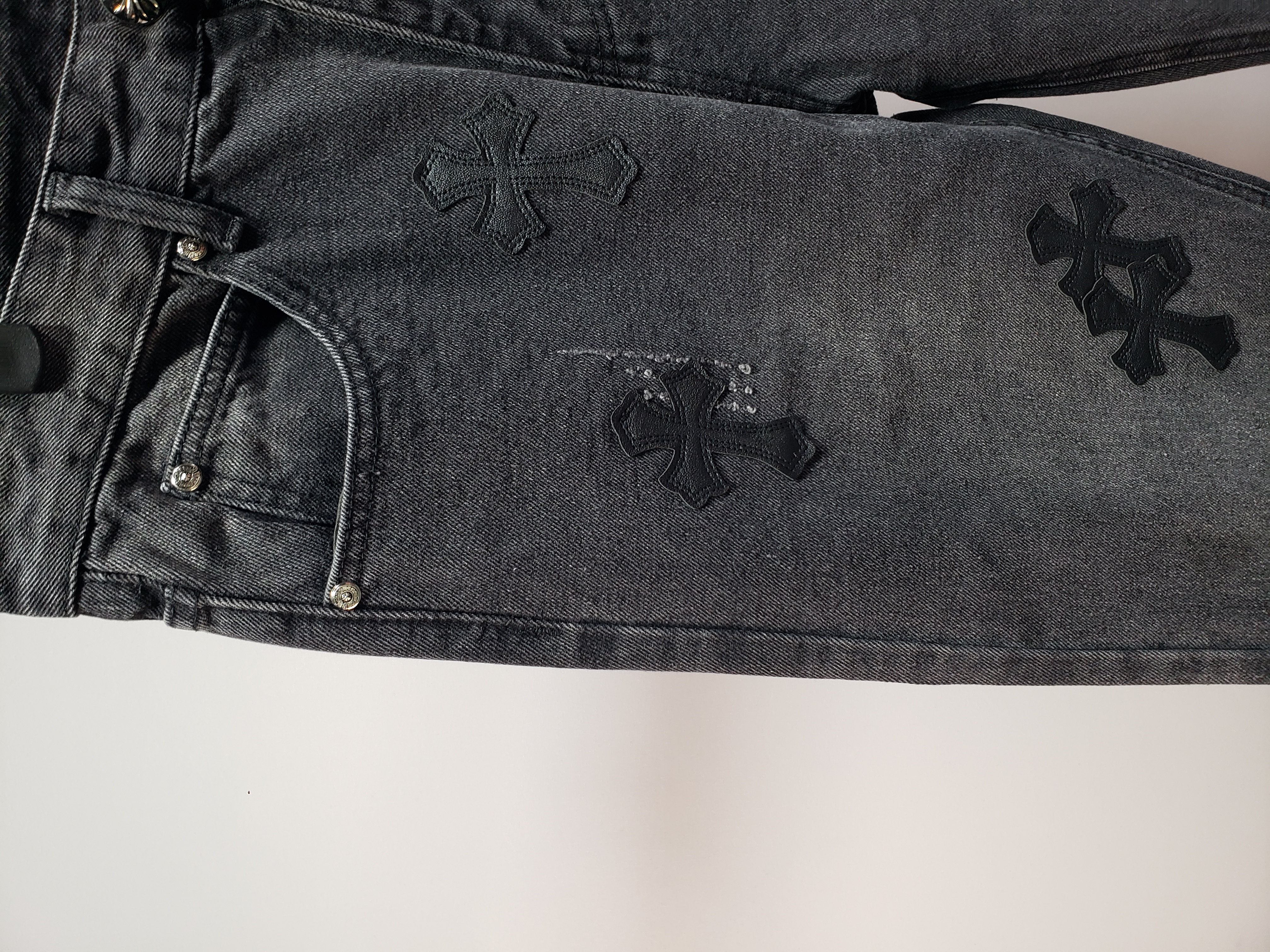 Chrome Hearts Leather Cross Black Jean CK 2402023014 review Stockicks 02