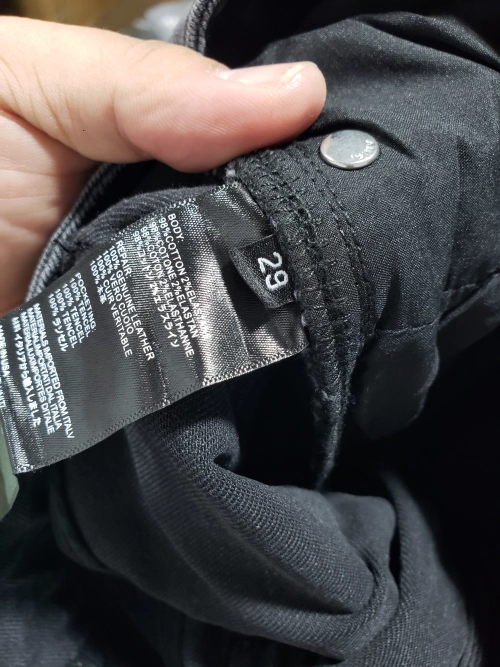 Amiri Jean 8903 review 