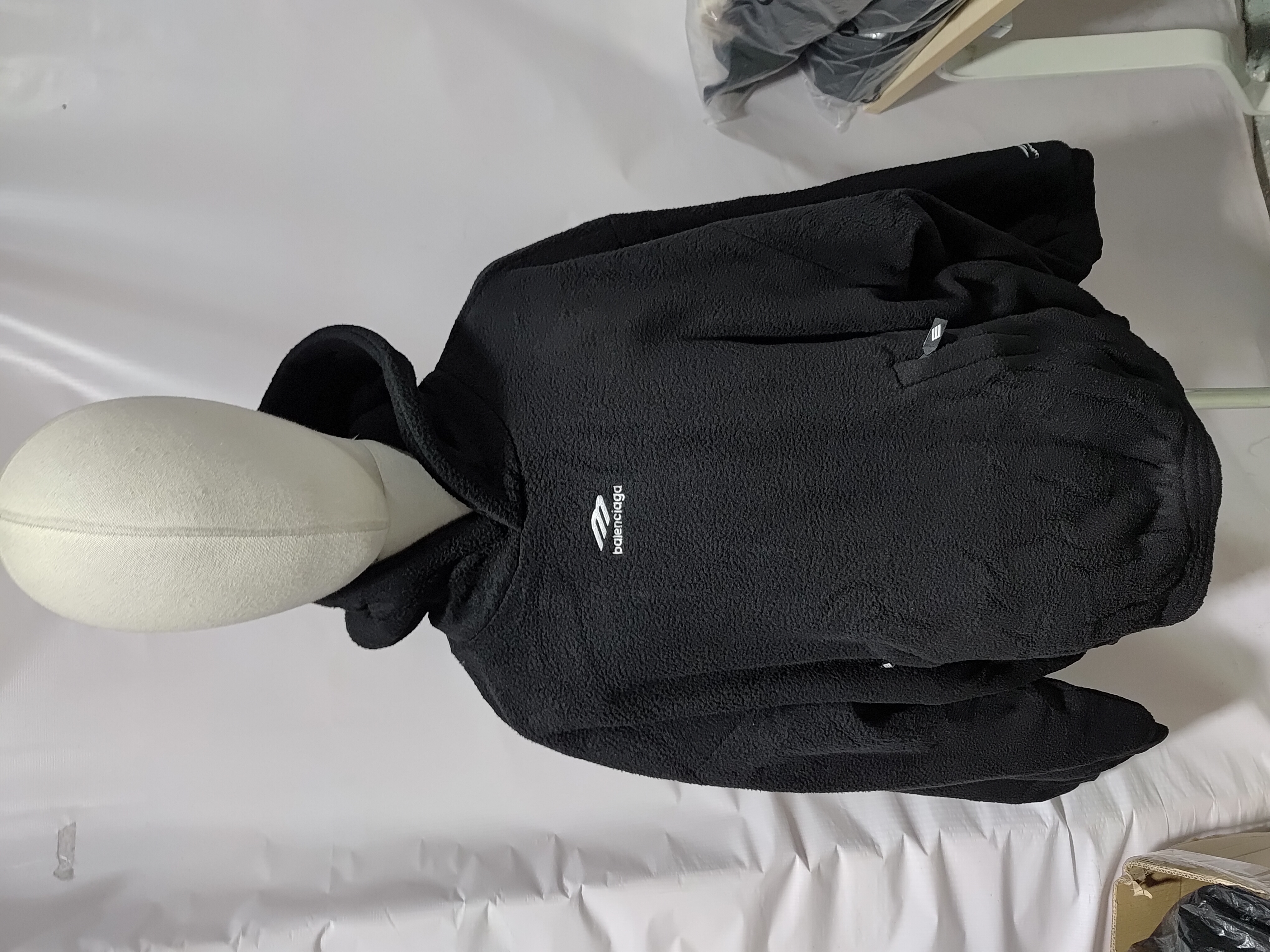 Balenciaga 24FW Teddy Fleece Ski Hoodie review Stockicks 02