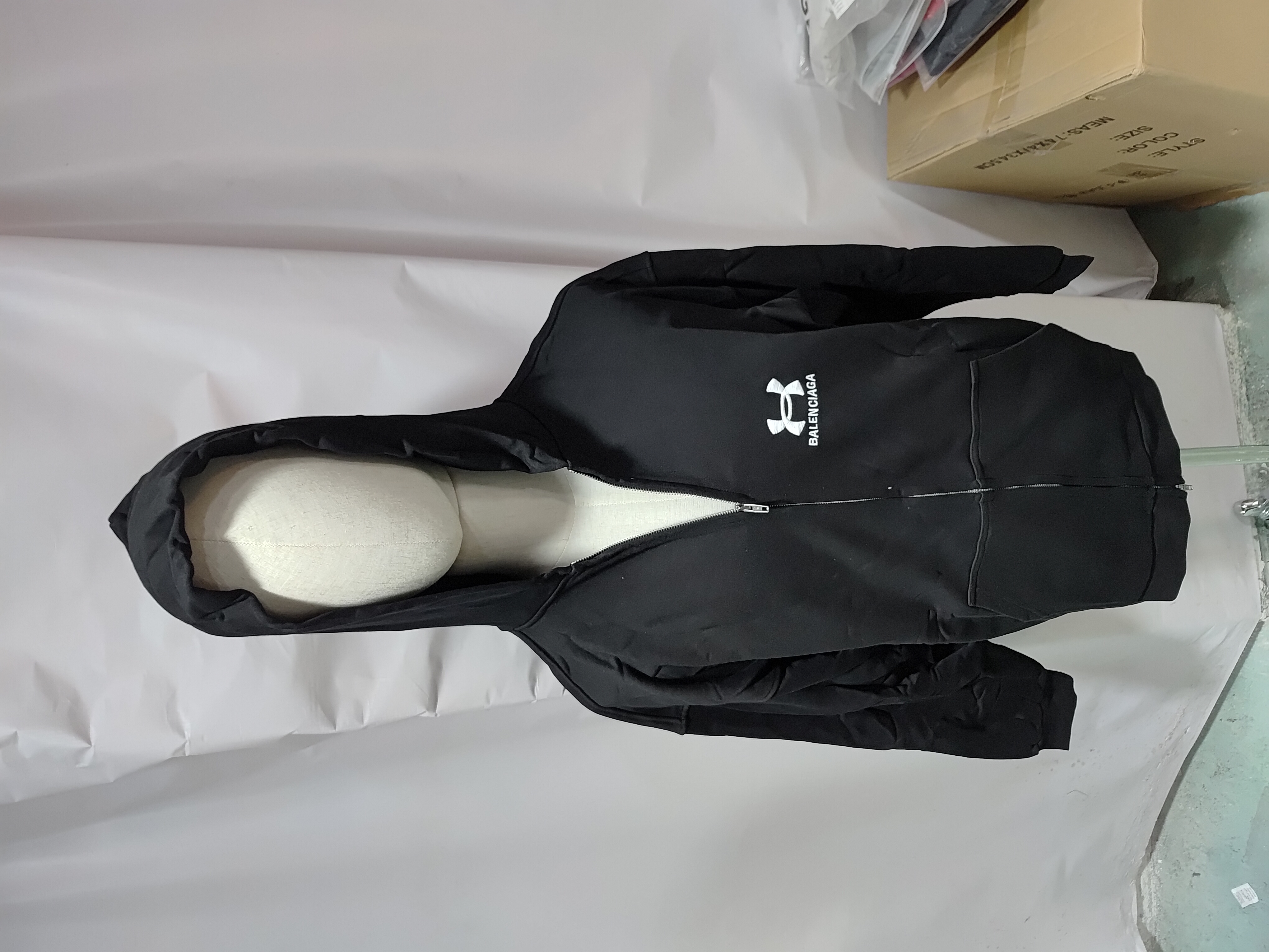 Balenciaga x Under Armour Zip Up Hoodie 'Black/White' +Balenciaga x Under Armour Baggy Sweatpants 'Black/White' review Stockicks 02