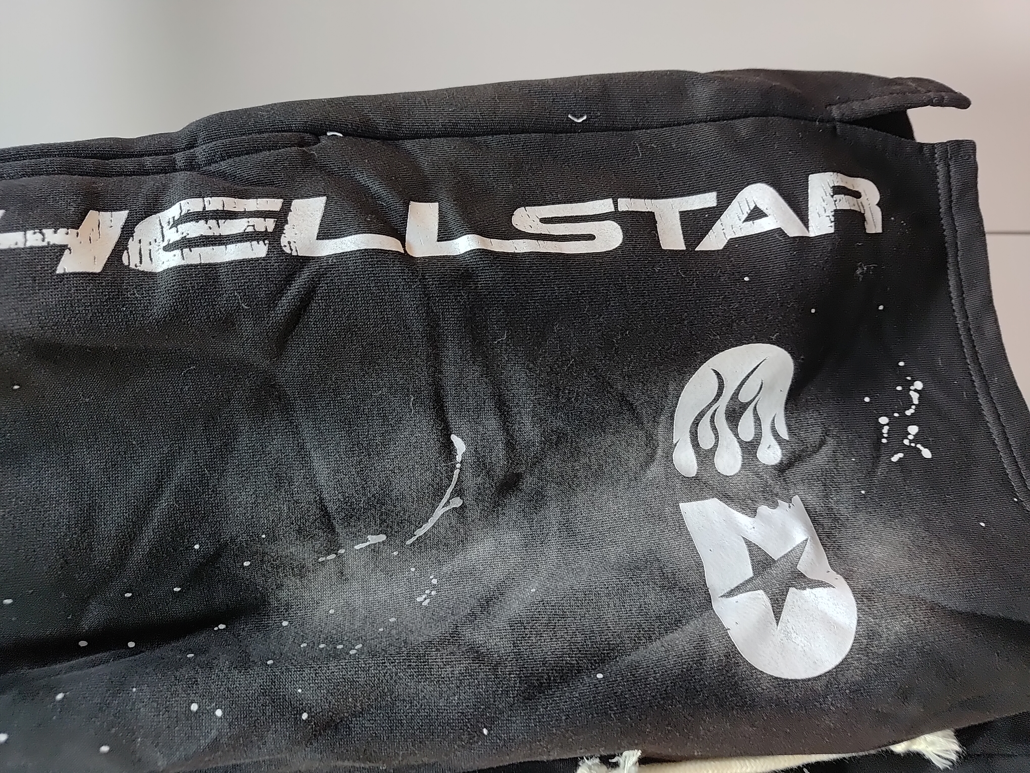 Hellstar Studios Shorts #2566 review Stockicks 02