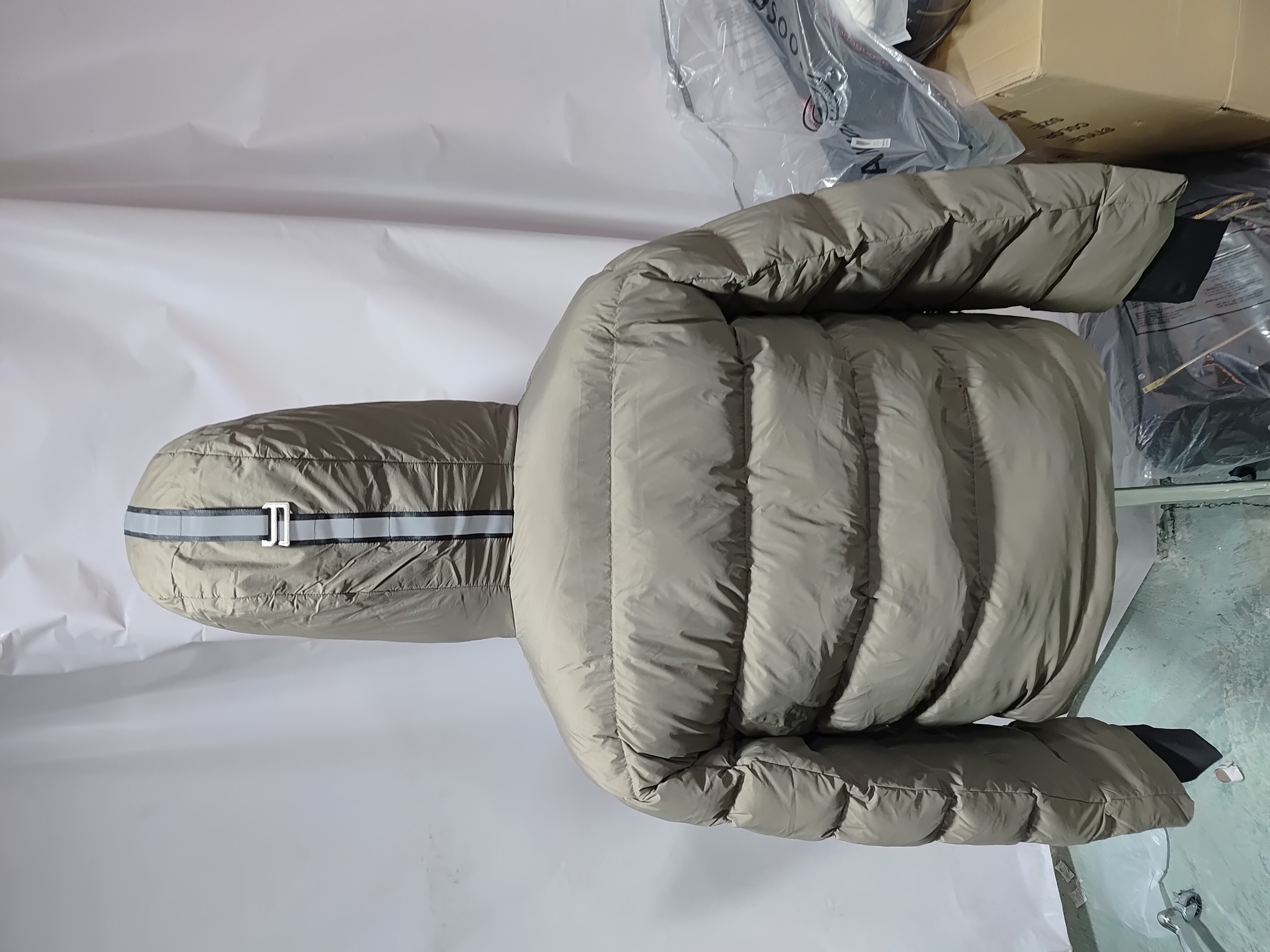 Canada Goose Wyndham Parka Brown Down Jacket review Stockicks 04