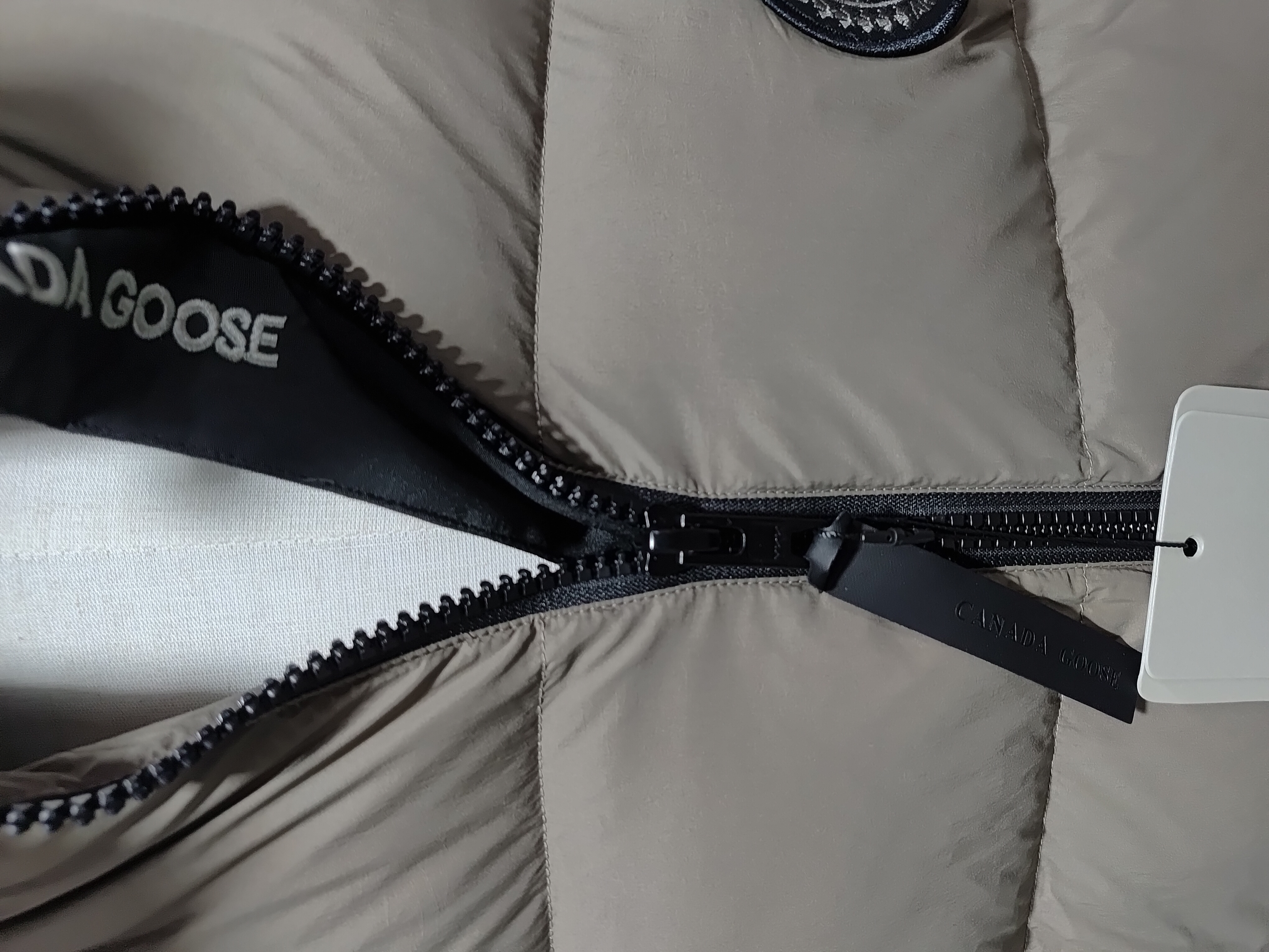 Canada Goose Wyndham Parka Brown Down Jacket review Stockicks 02