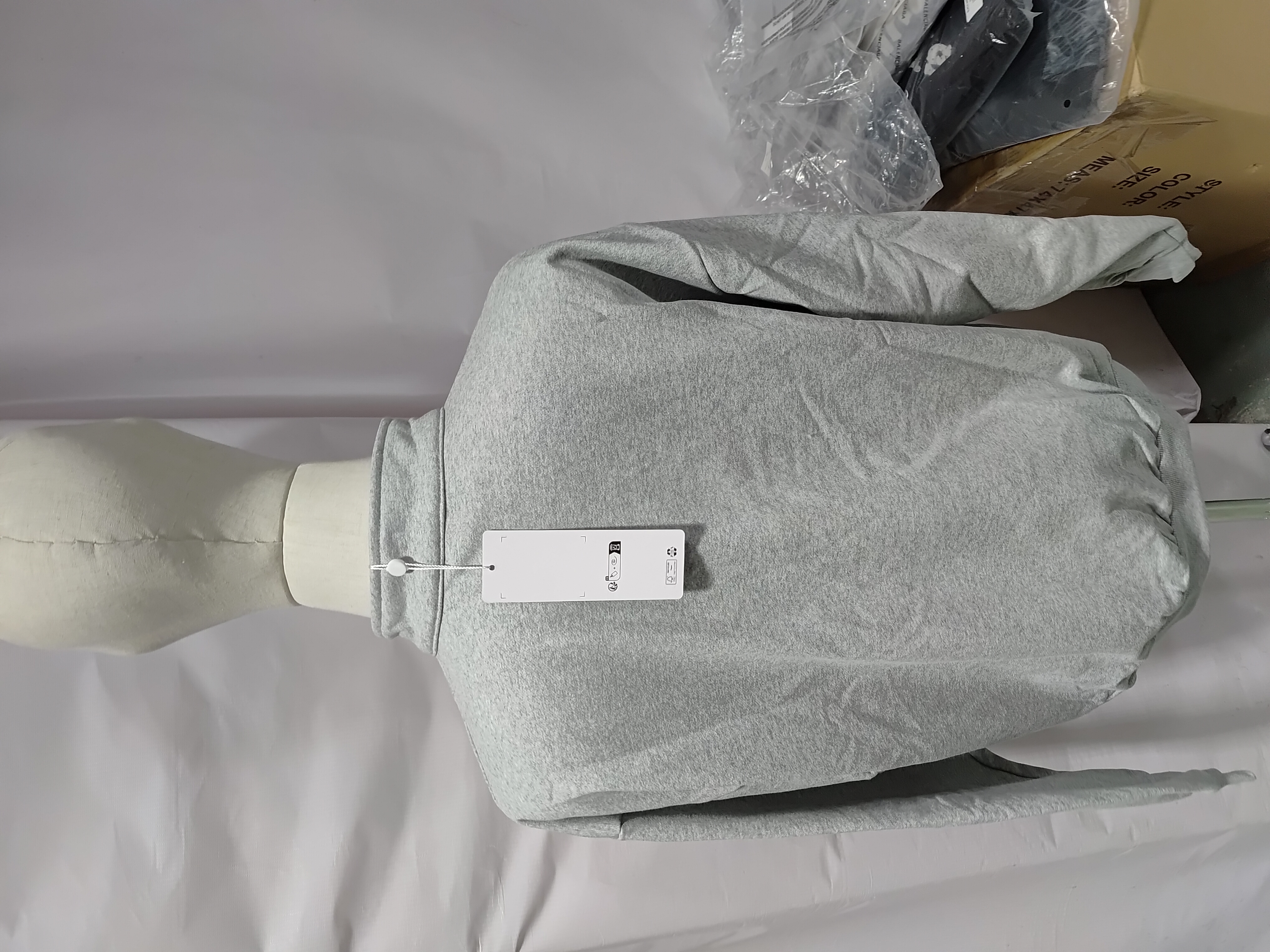 Alo Yoga Accolade 1/4 Zip Pullover Set Grey review Stockicks 03